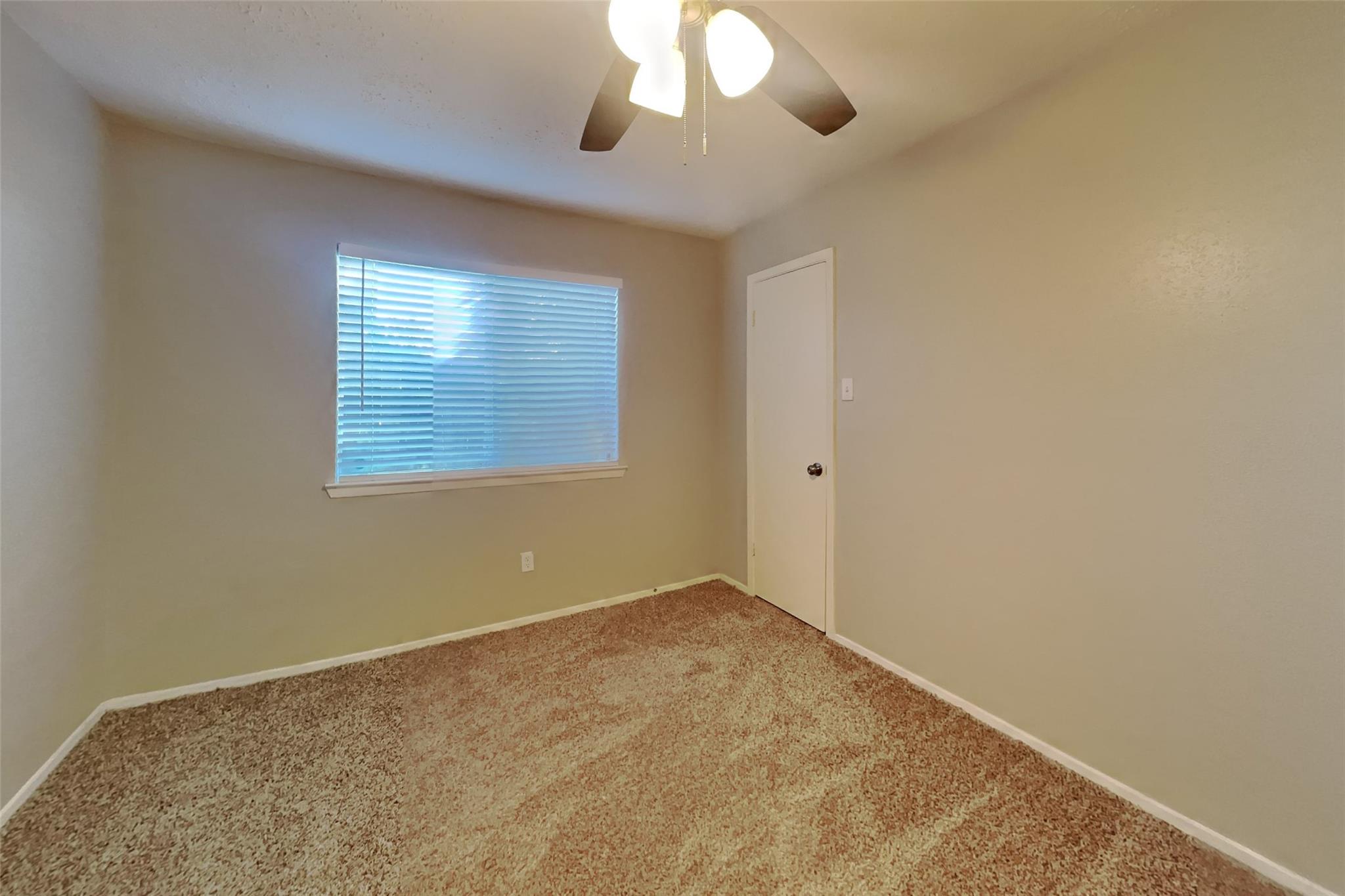16731 Pebbleglen Drive Property Photo 12