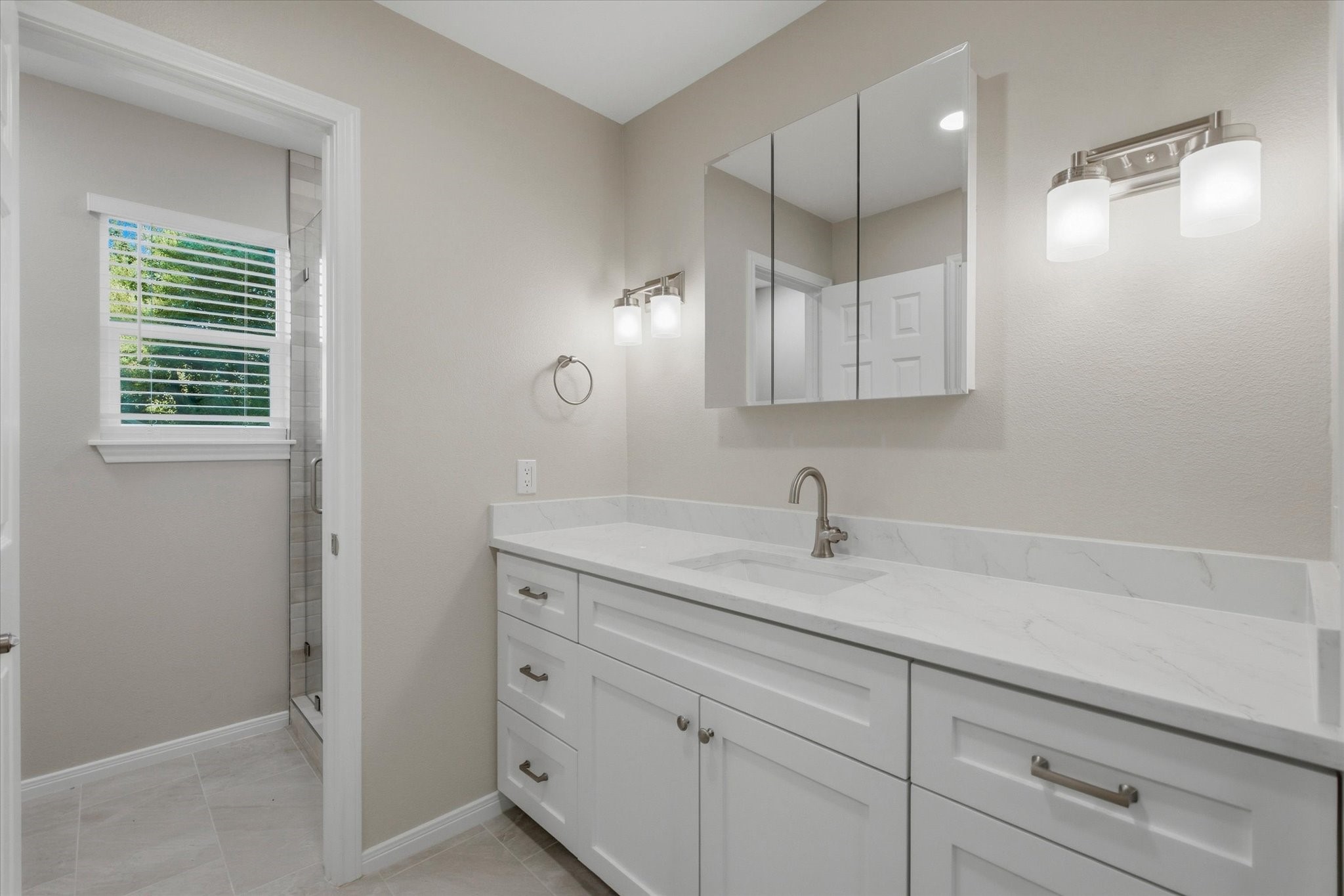 3234 Golden Leaf Drive Property Photo 15