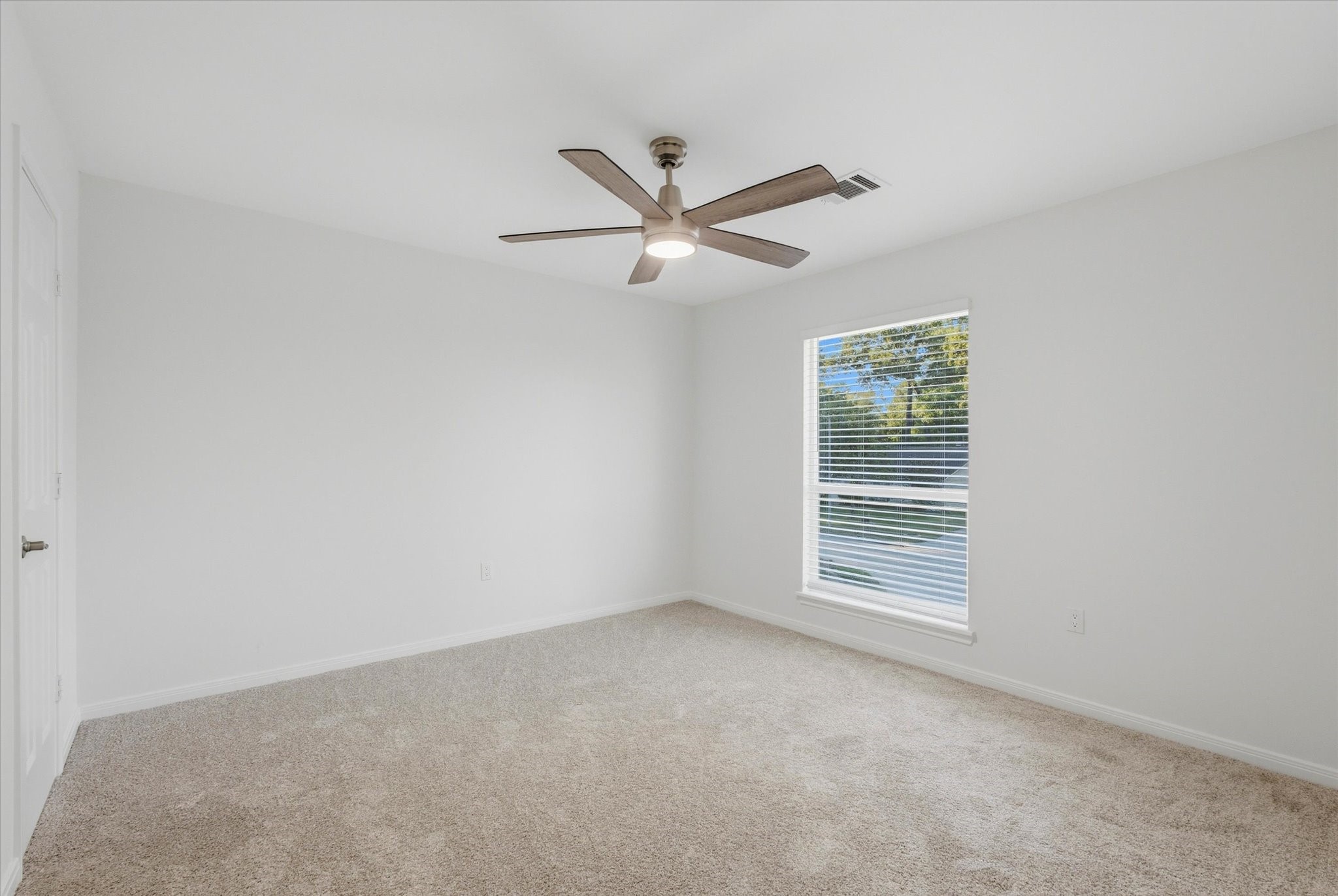 3234 Golden Leaf Drive Property Photo 18