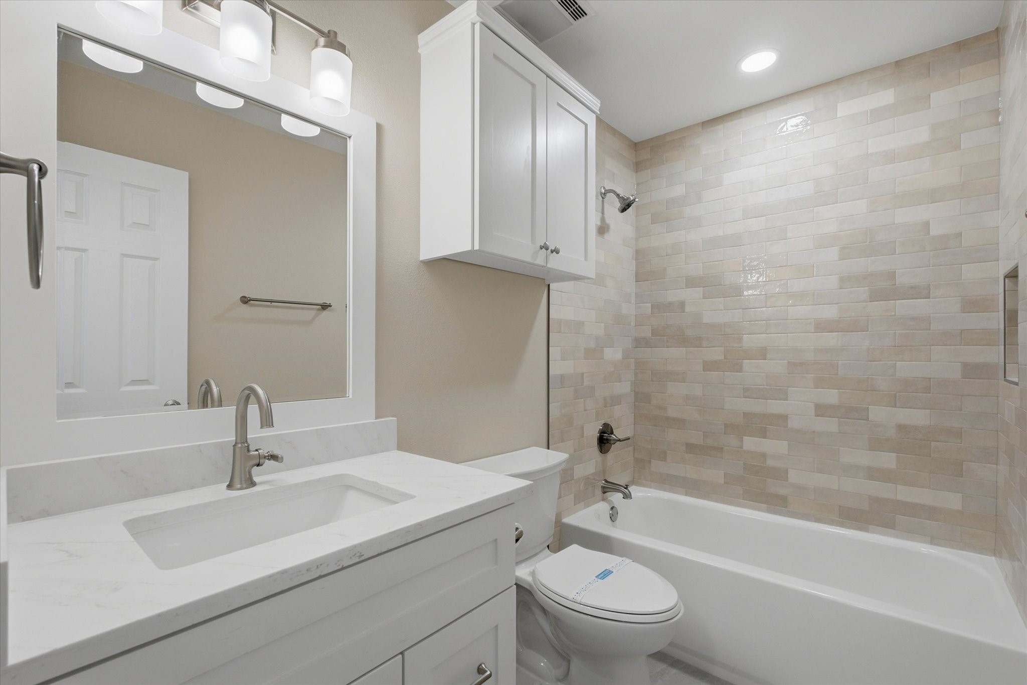 3234 Golden Leaf Drive Property Photo 19