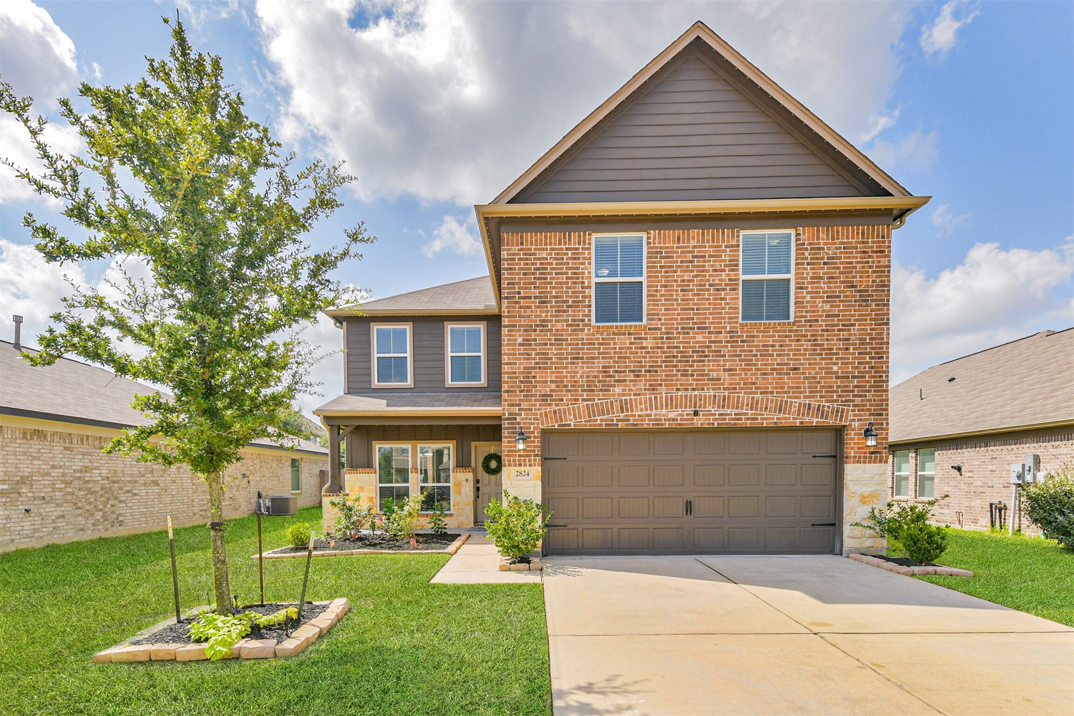 2824 Beech River Court Property Photo 1