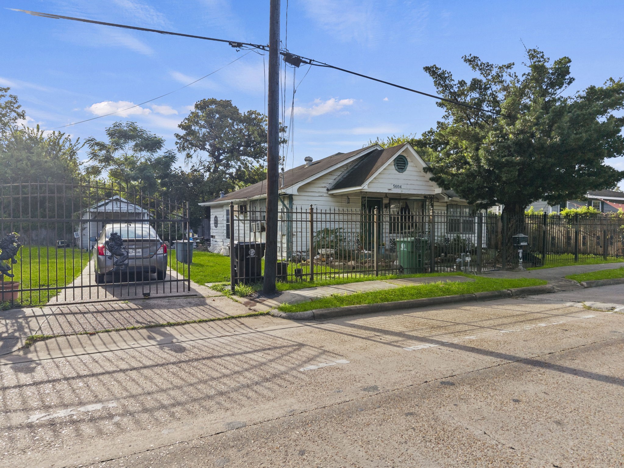 5604 Elysian Street Property Photo 4