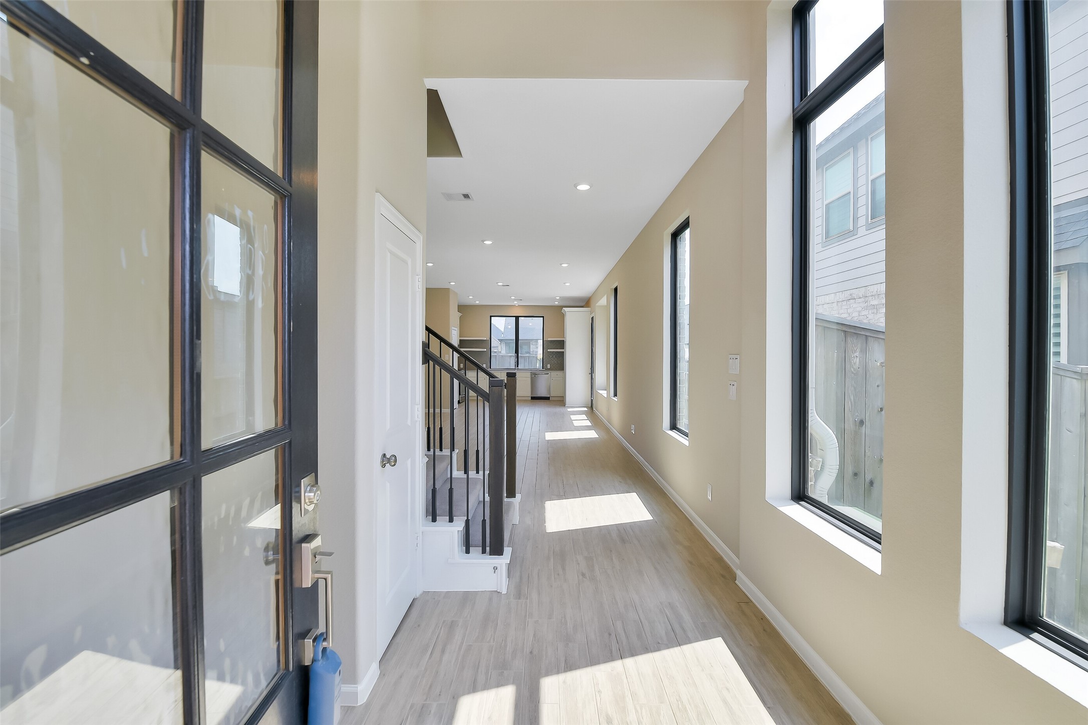 1439 Northwood Bluff Lane Property Photo 3