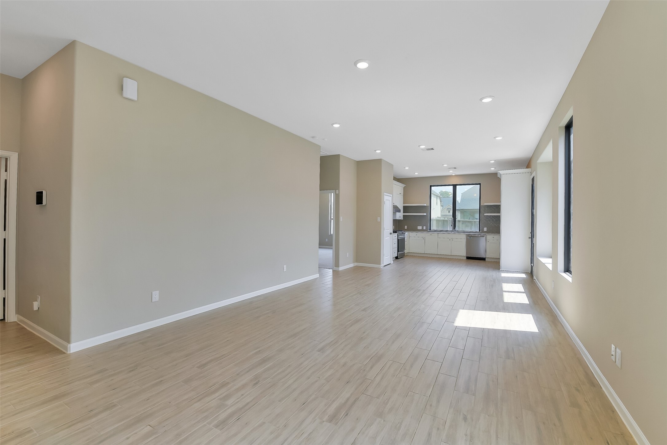 1439 Northwood Bluff Lane Property Photo 5