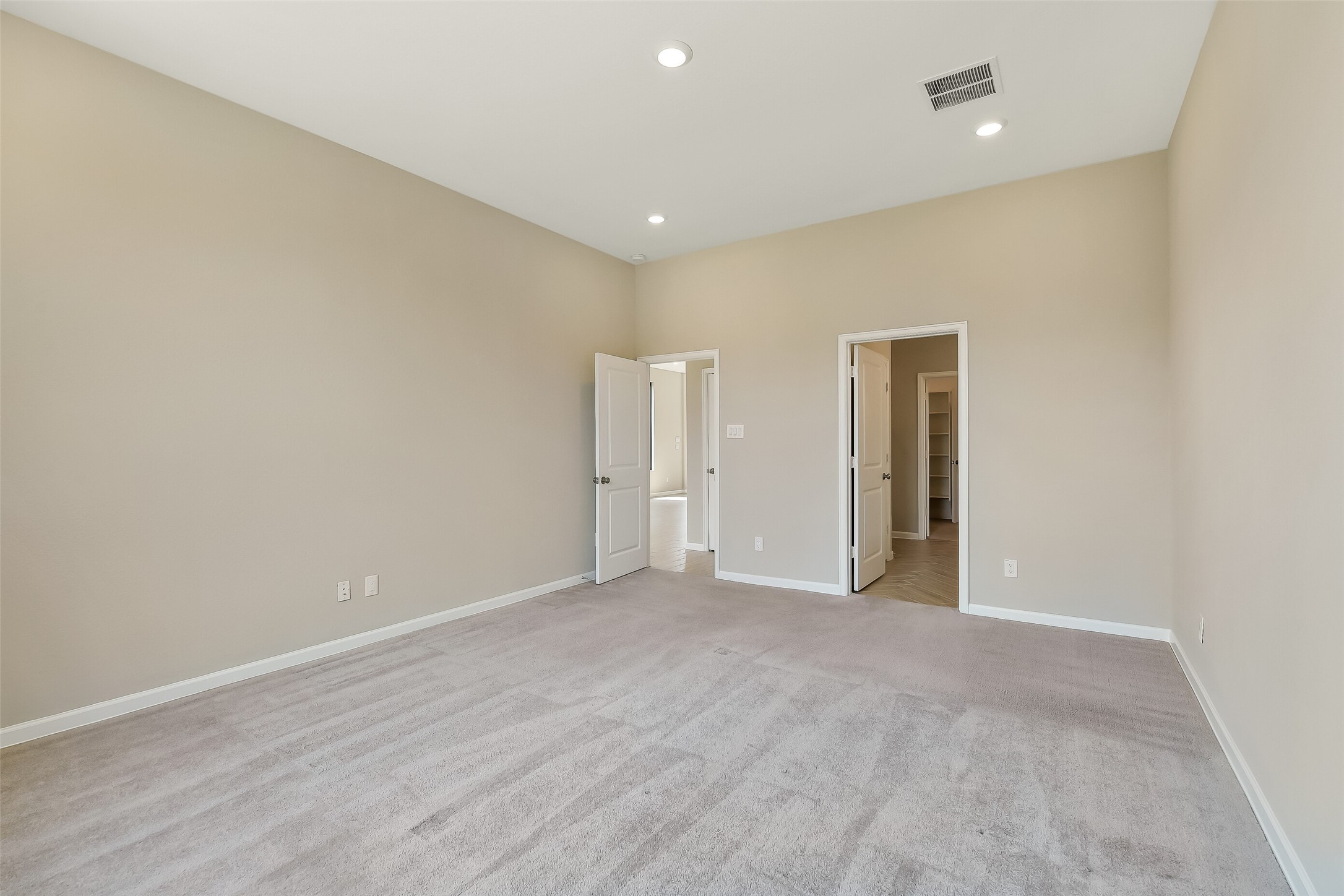 1439 Northwood Bluff Lane Property Photo 15