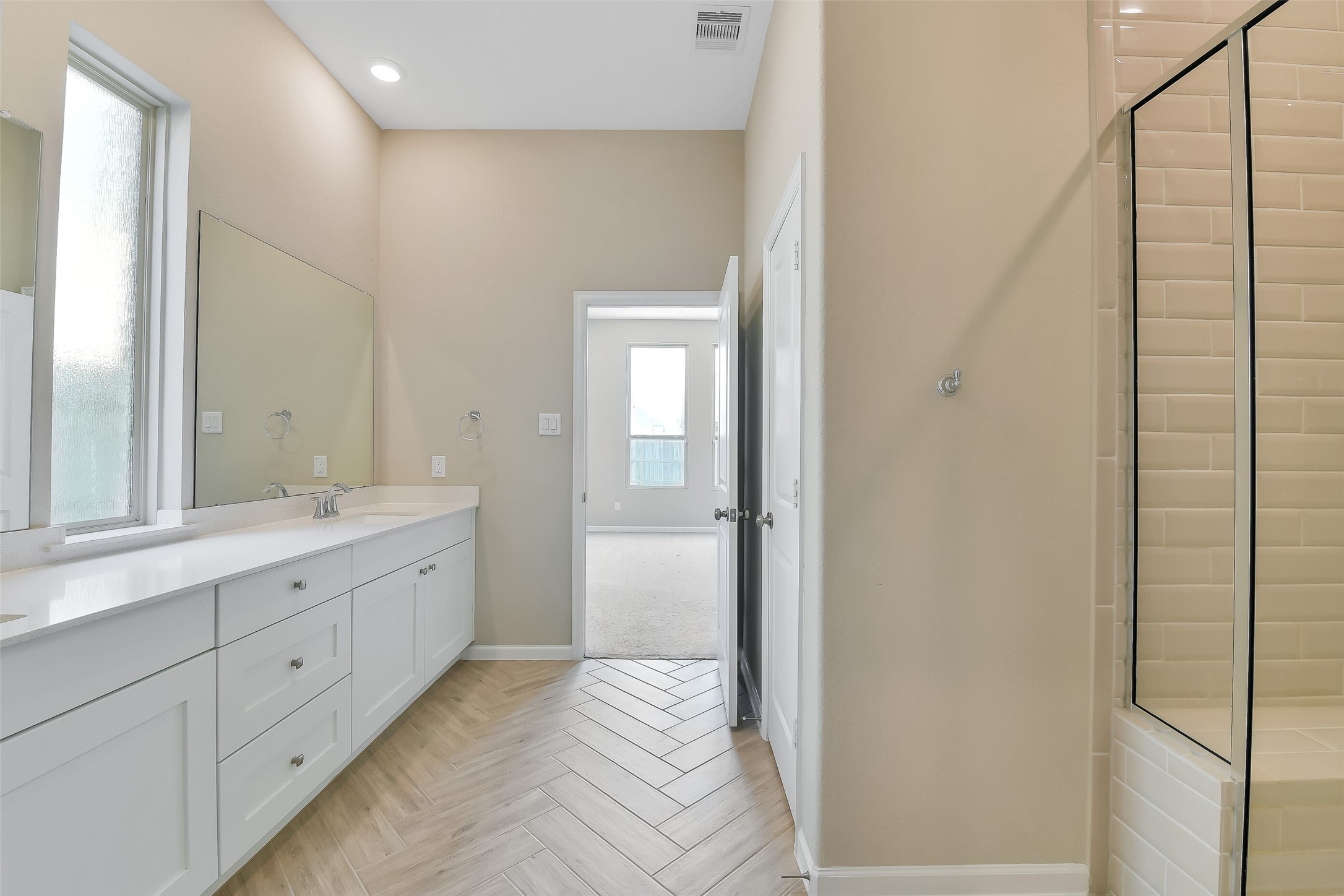 1439 Northwood Bluff Lane Property Photo 17