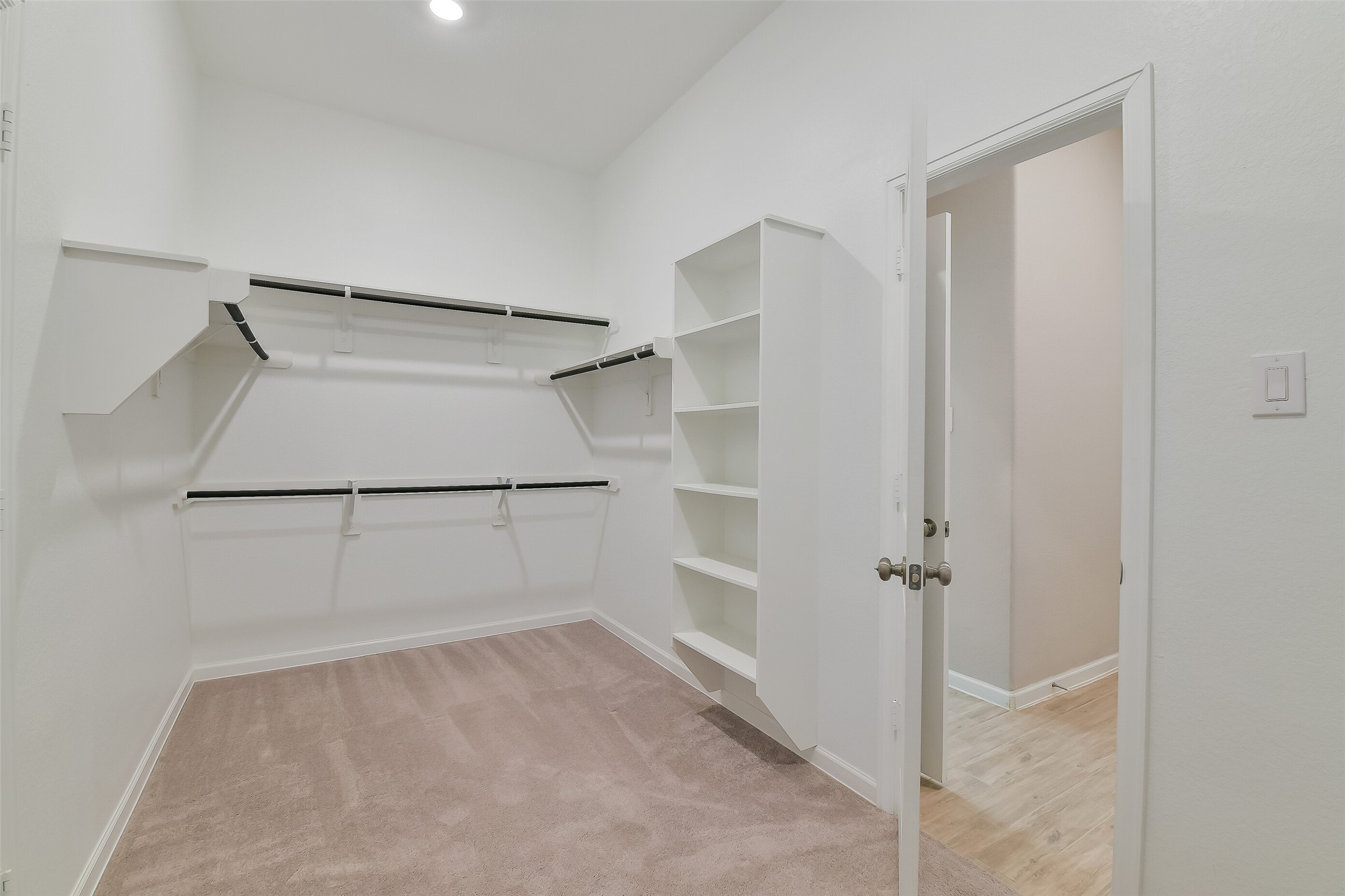 1439 Northwood Bluff Lane Property Photo 19