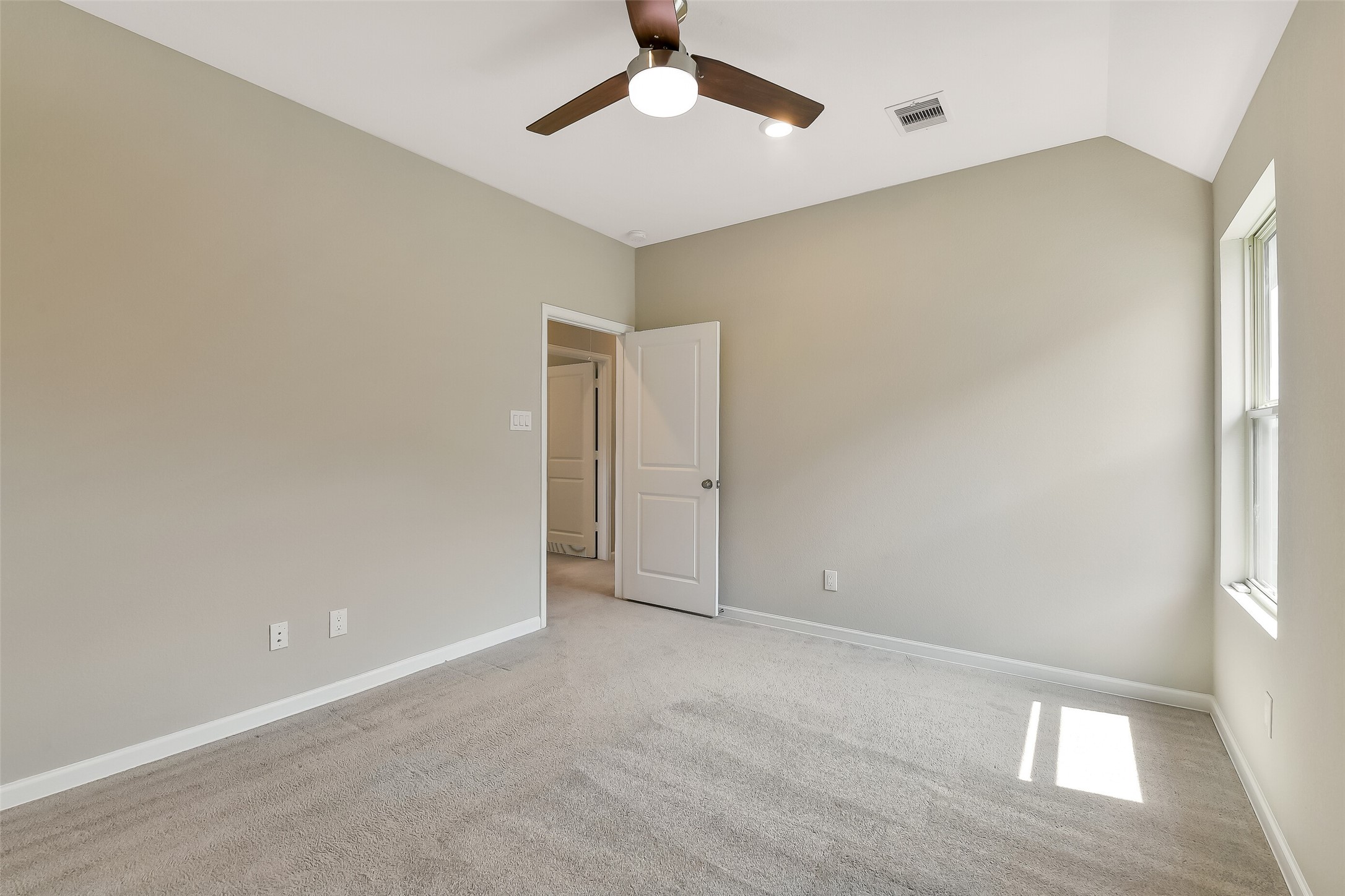 1439 Northwood Bluff Lane Property Photo 23