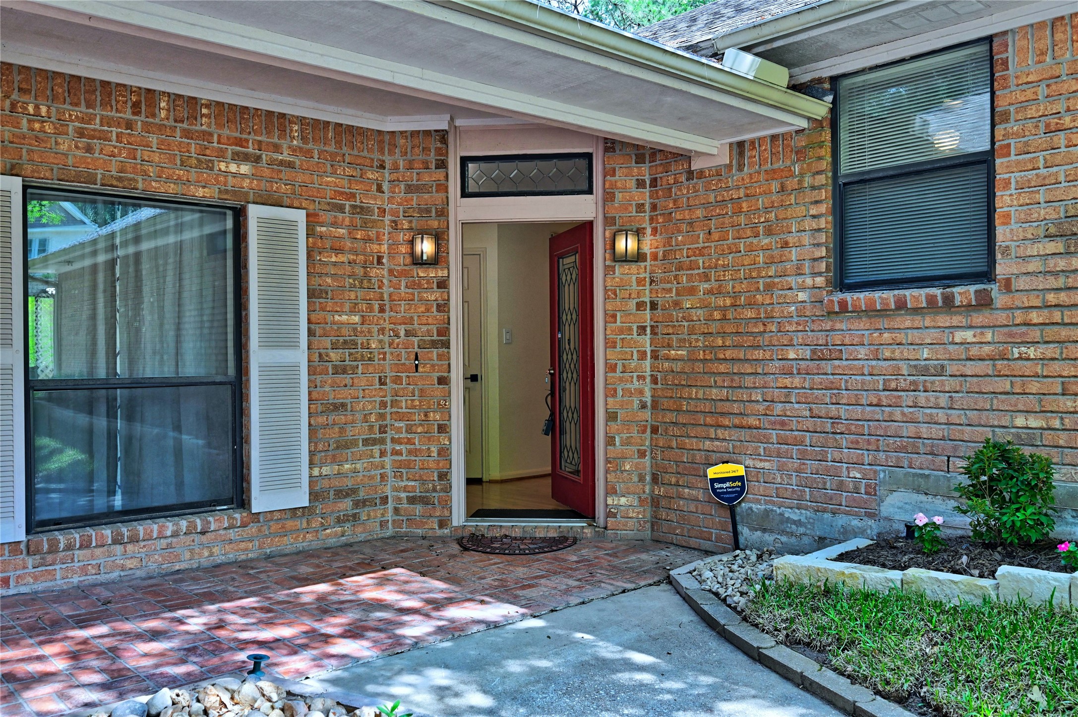 1925 East Lake Drive Property Photo 9
