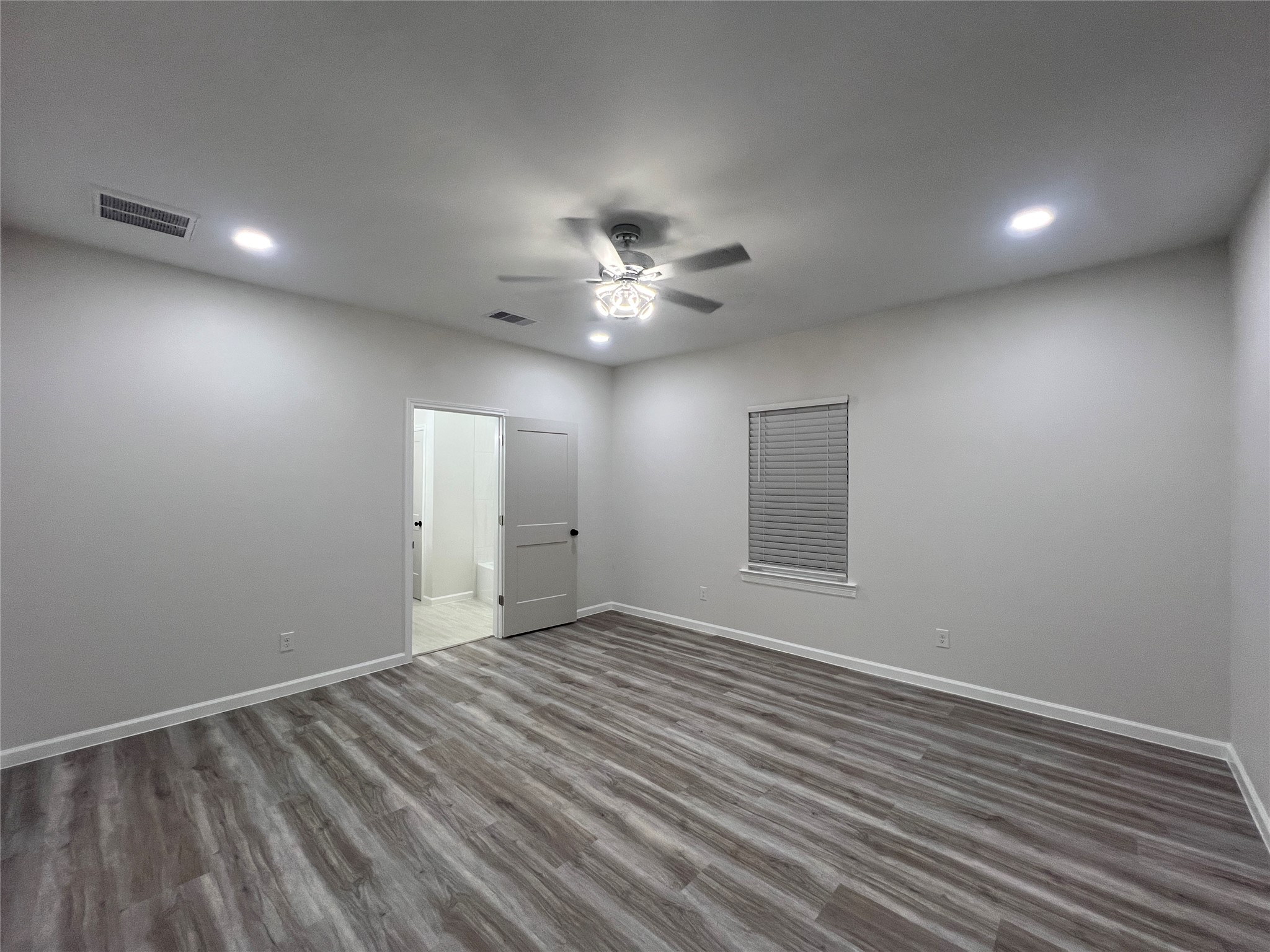 817 Center Street Property Photo 18