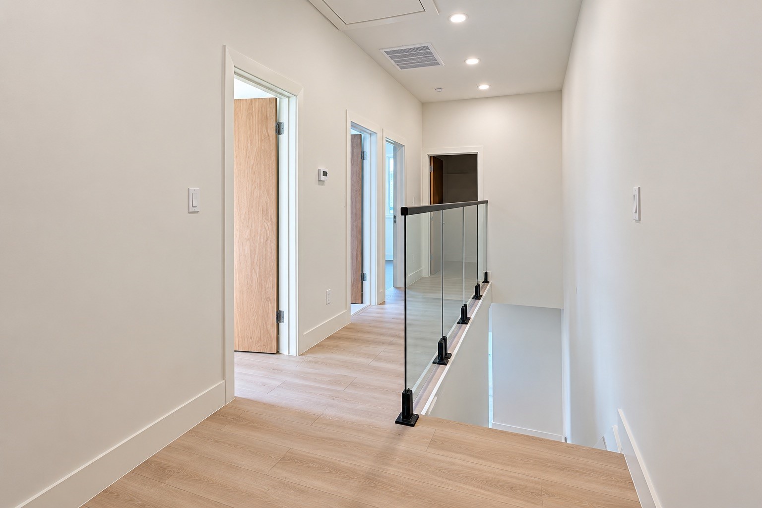 1521 Armada Drive Property Photo 9