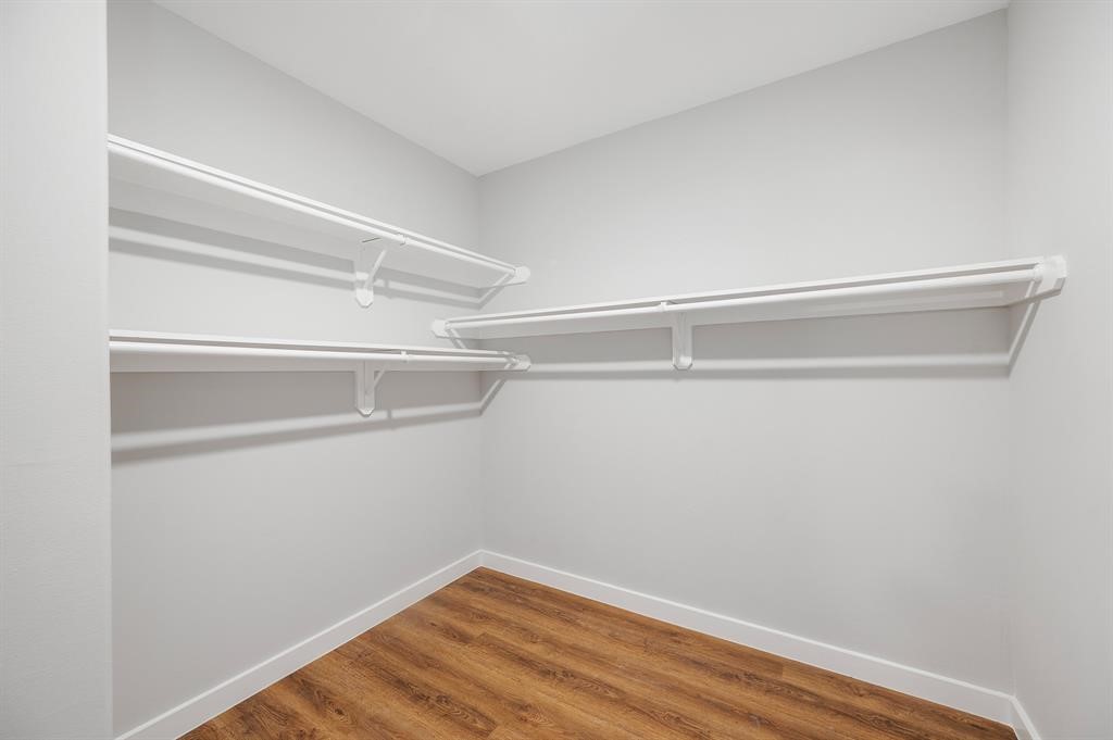 7804 Crestview Drive B Property Photo 19