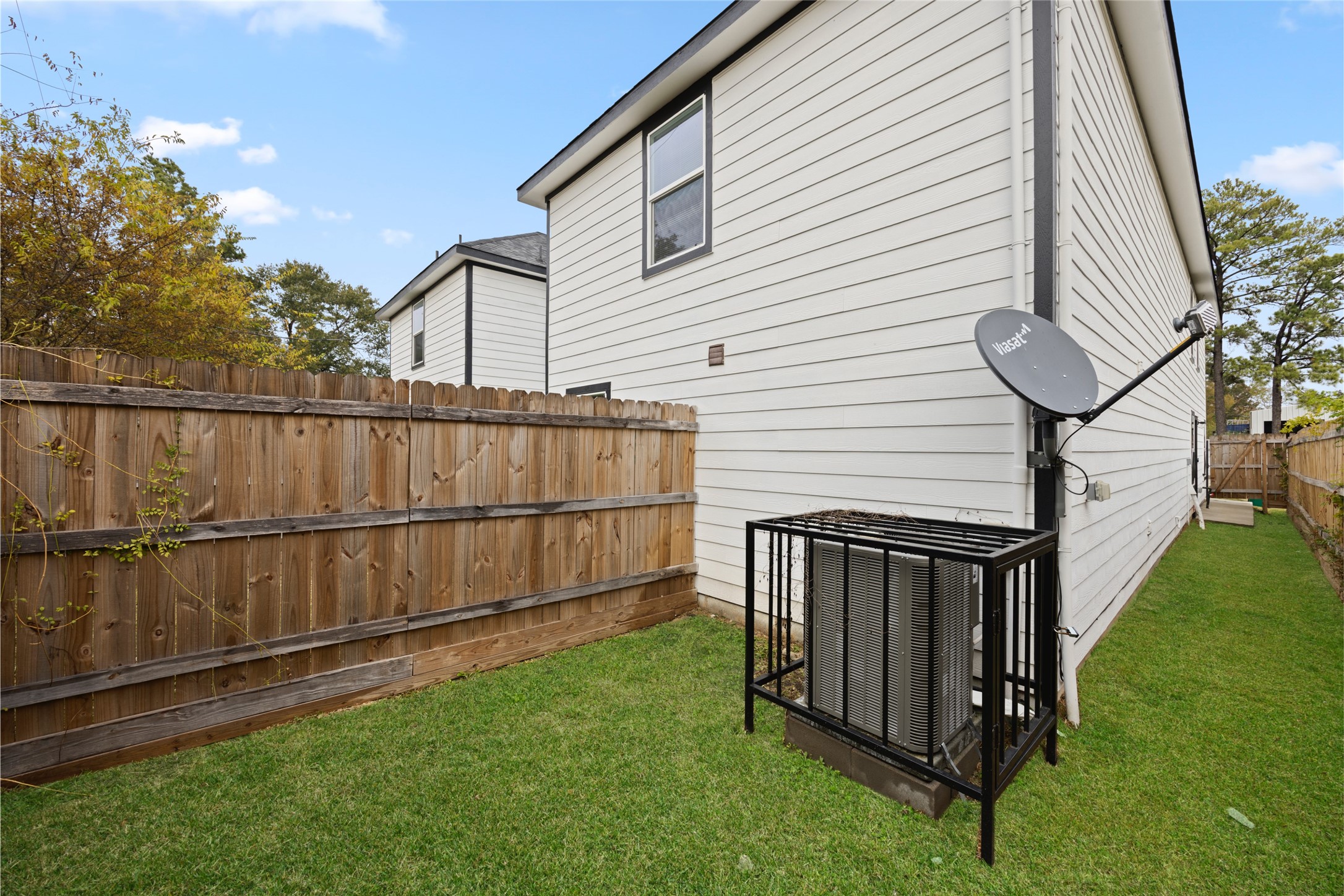 7804 Crestview Drive B Property Photo 23