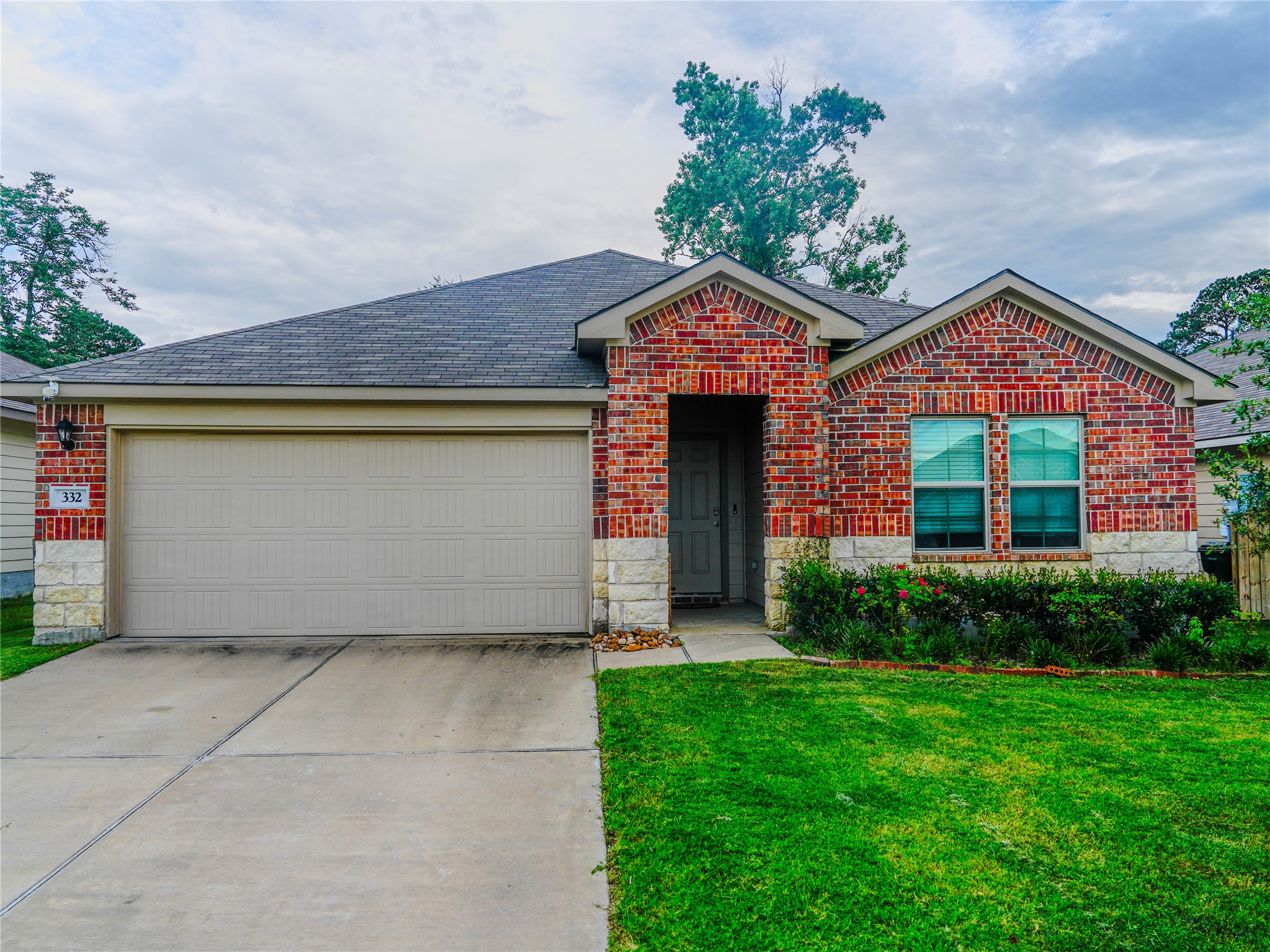 332 Pecos Drive Property Photo 2