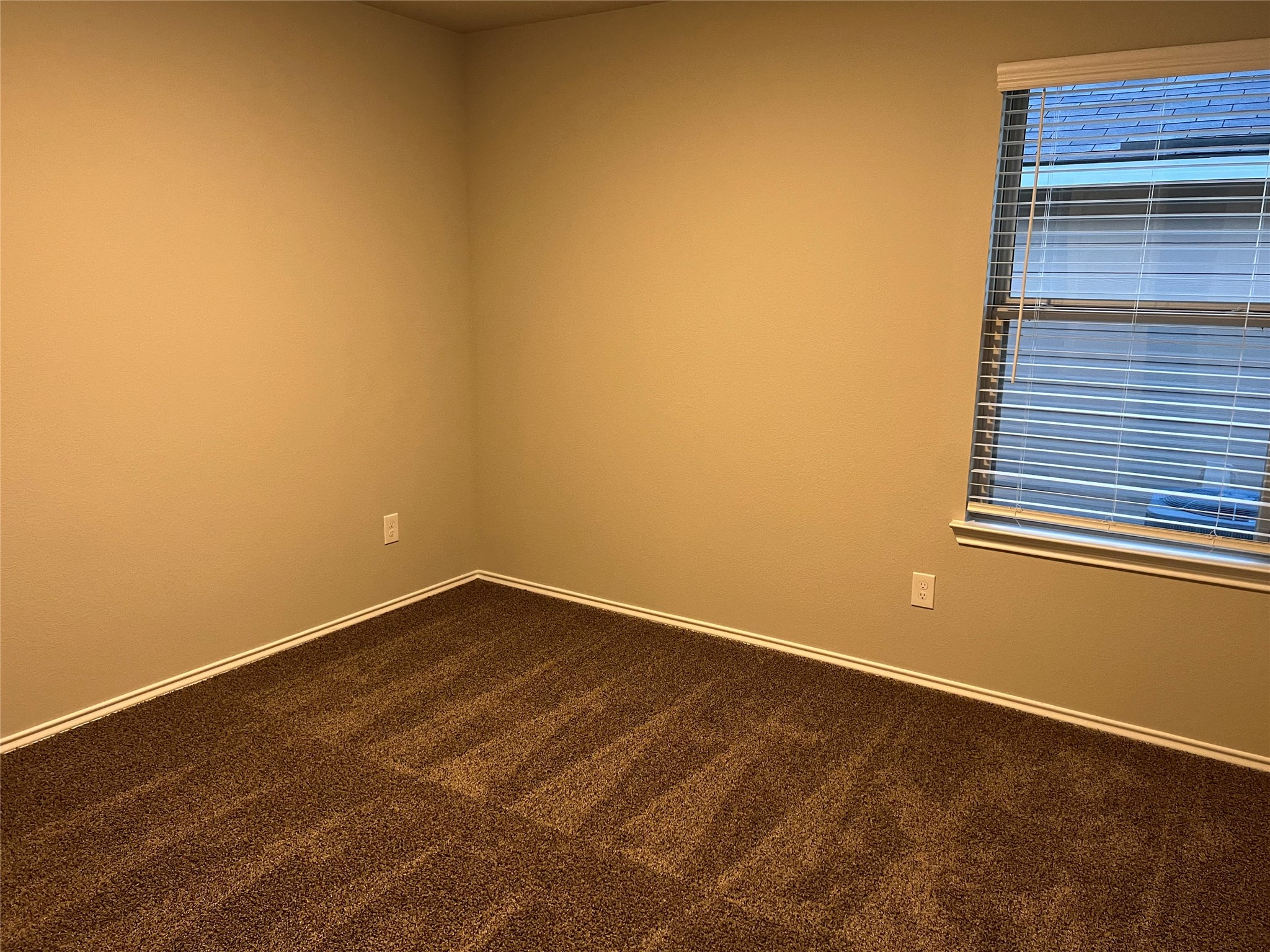 332 Pecos Drive Property Photo 8