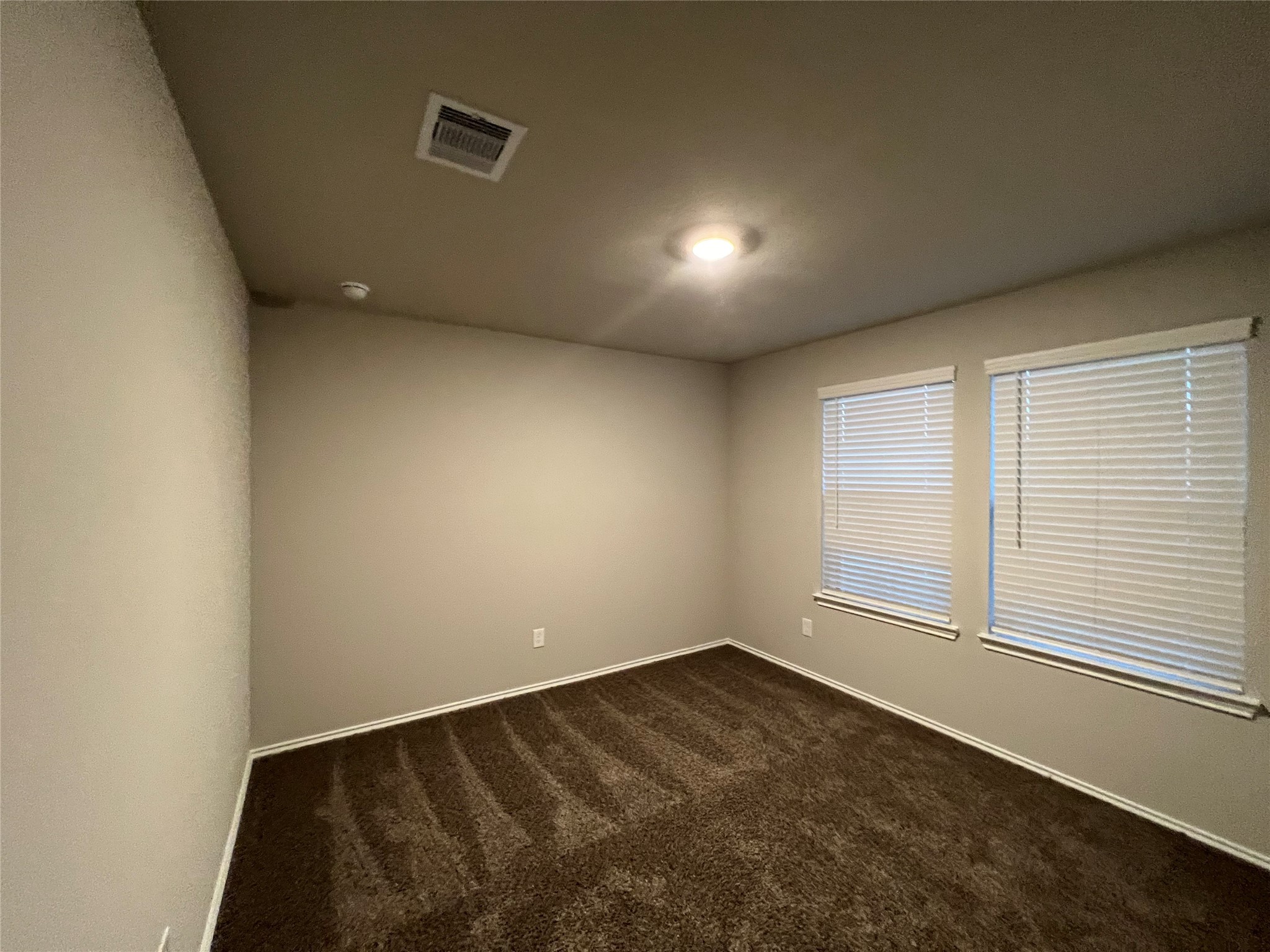 332 Pecos Drive Property Photo 9