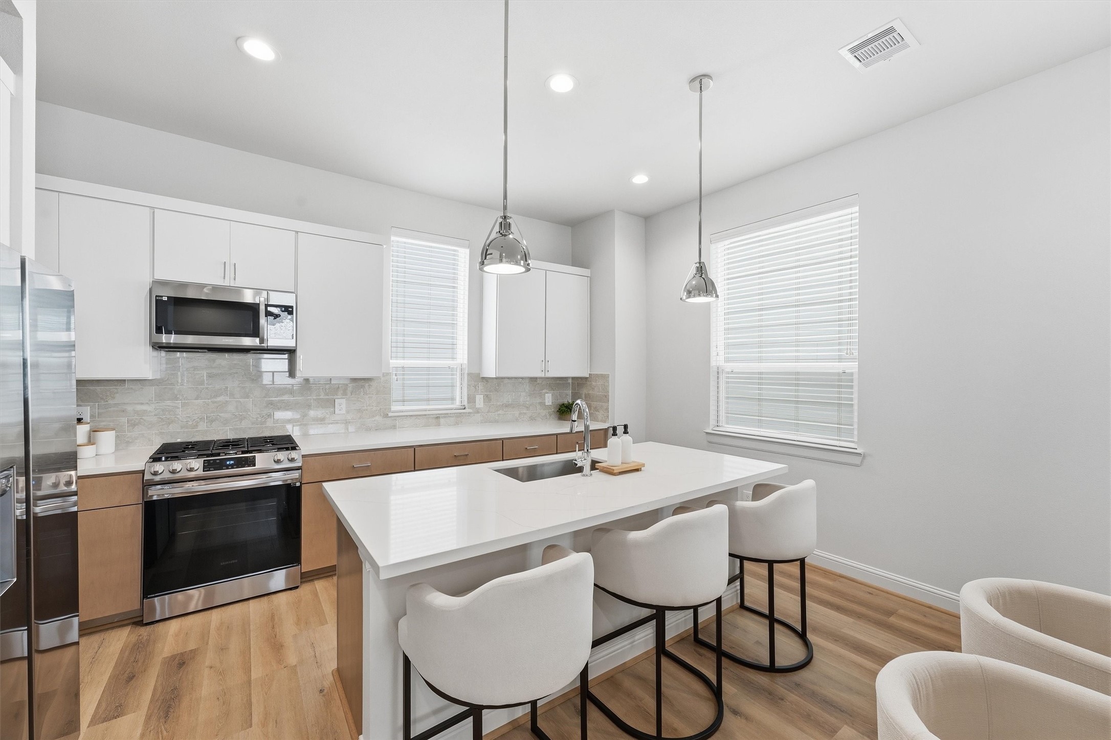 1804 Elysian Street Property Photo 6