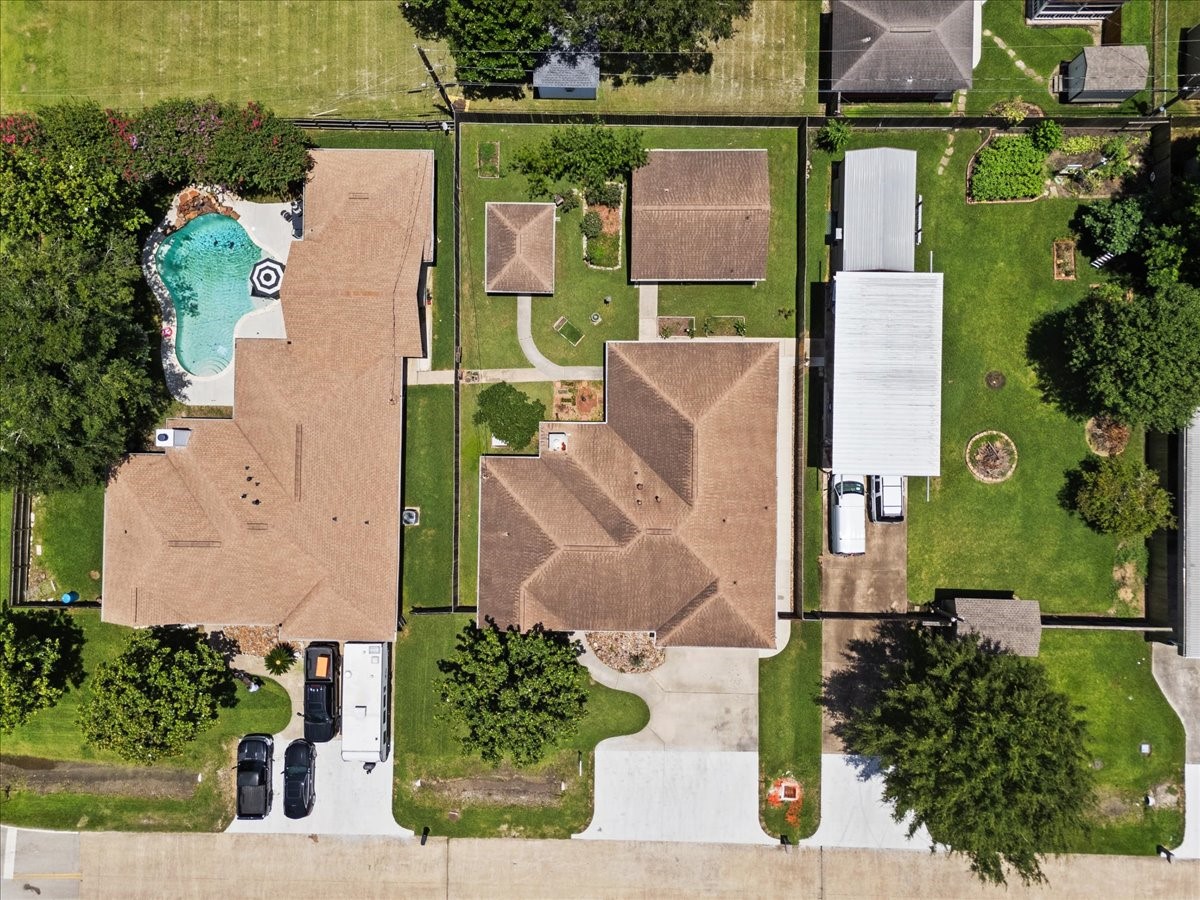607 Sharondoah Drive Property Photo 4