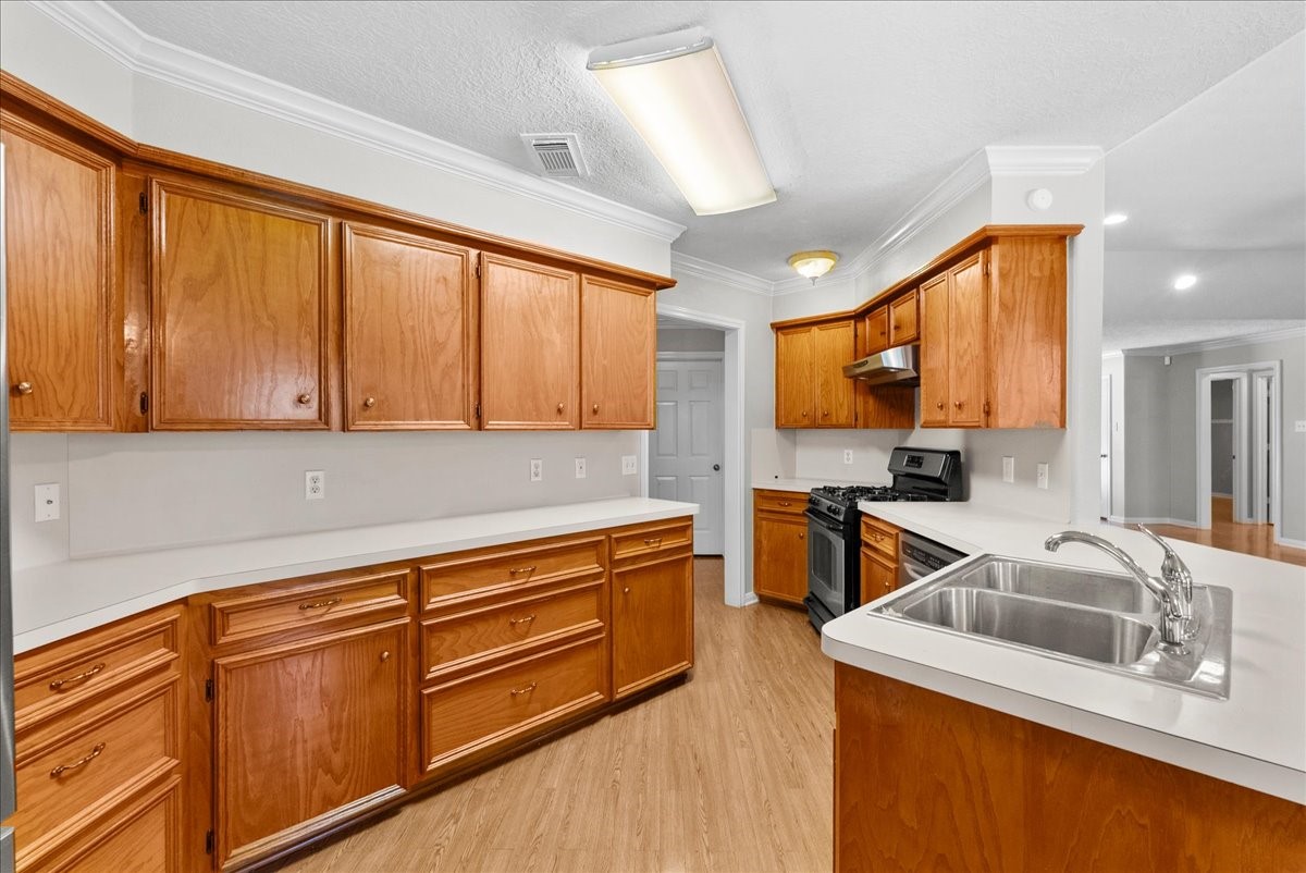 607 Sharondoah Drive Property Photo 13