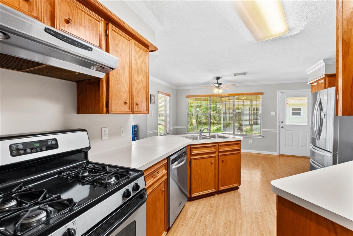 607 Sharondoah Drive Property Photo 14