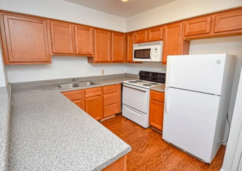3444 Depot St Property Photo 4