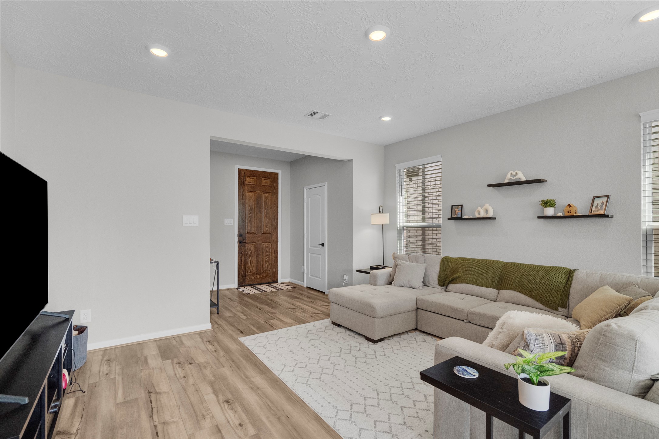 15631 Tawny Stark Drive Property Photo 10