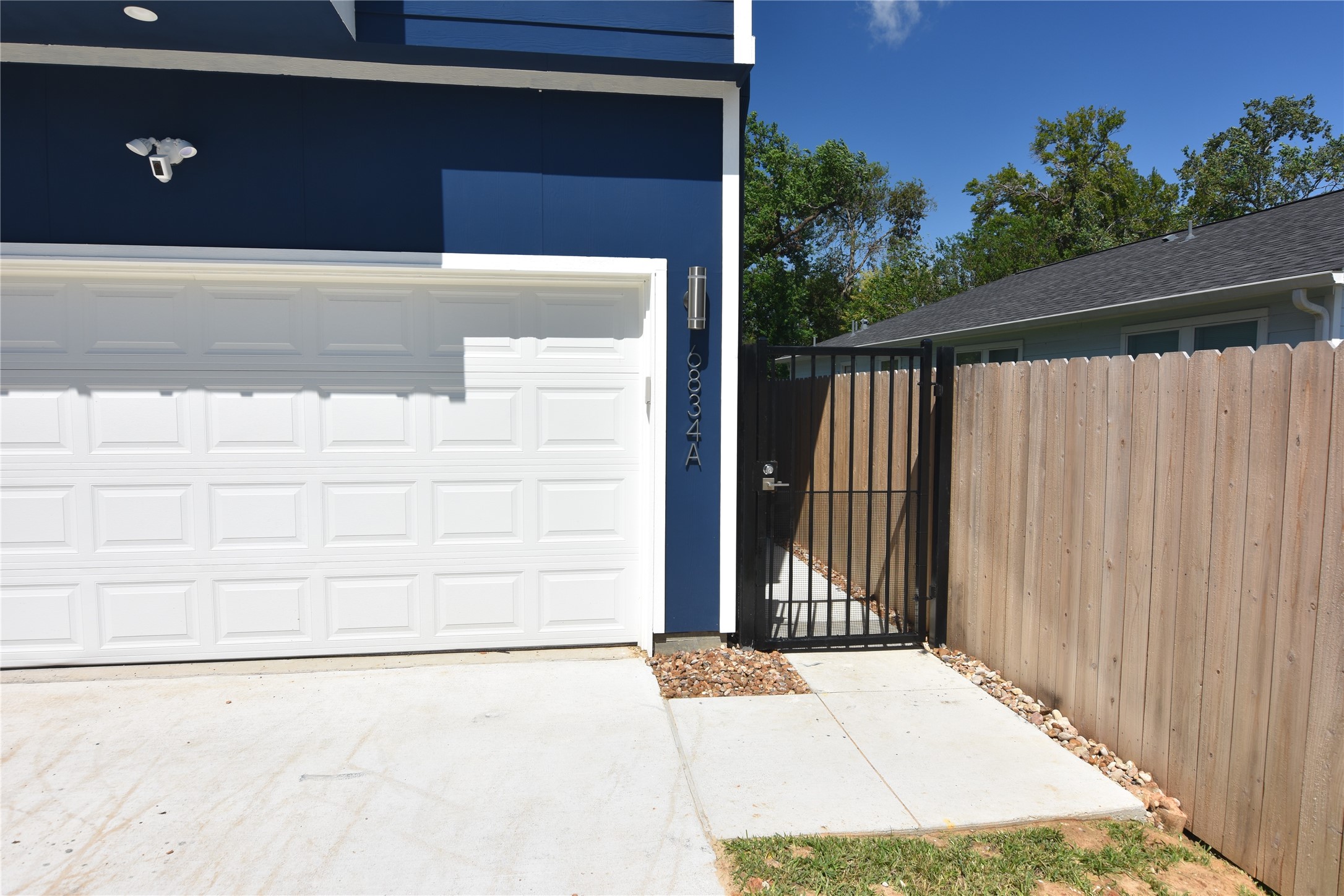6834 A Foster Street Property Photo 4