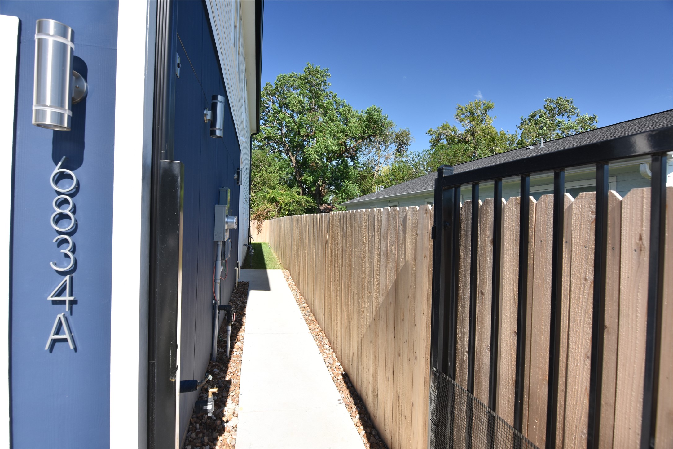 6834 A Foster Street Property Photo 5