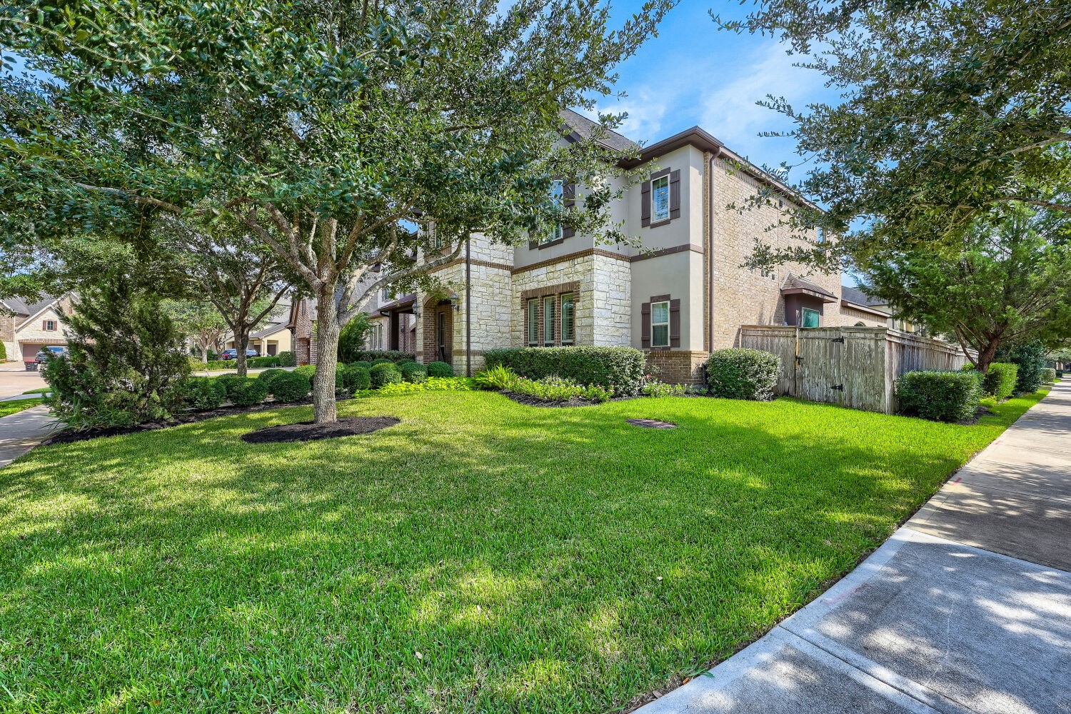 86 Trento Turn Drive Property Photo 4