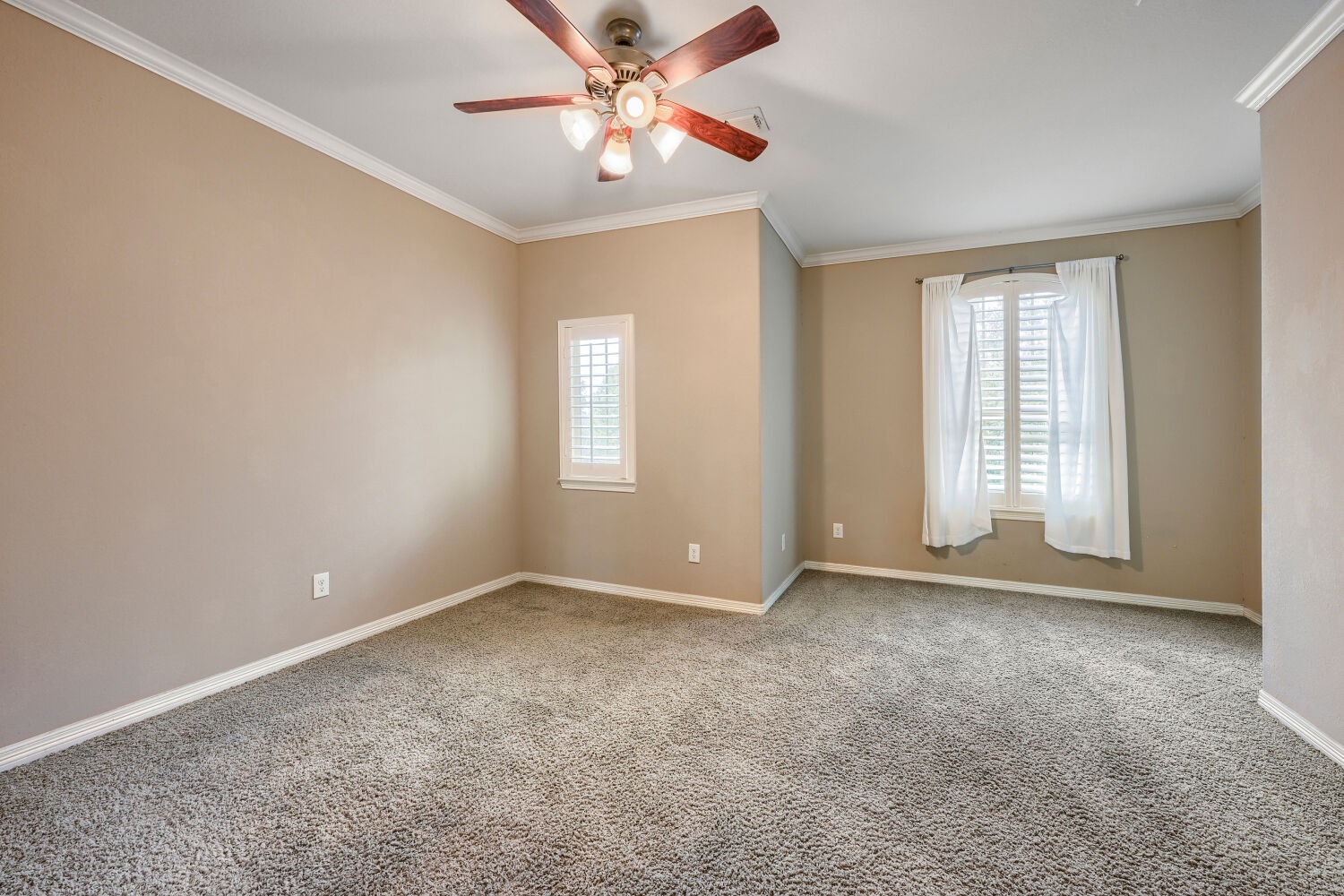 86 Trento Turn Drive Property Photo 39