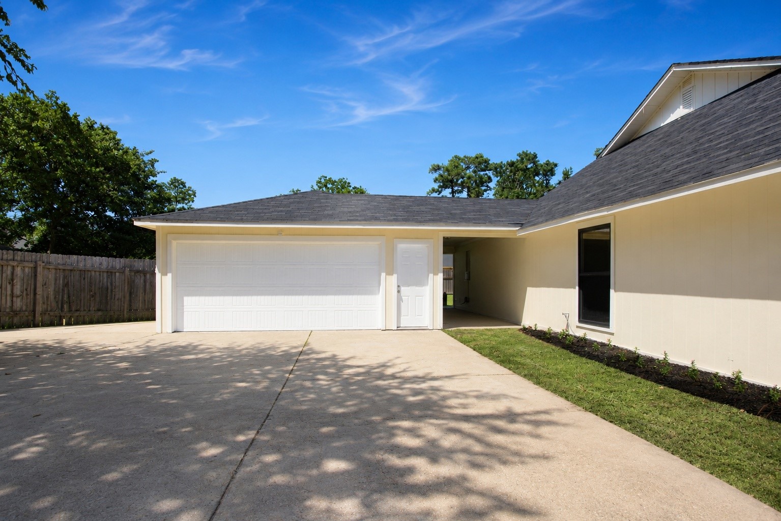 9915 Baronshire Round Property Photo 39