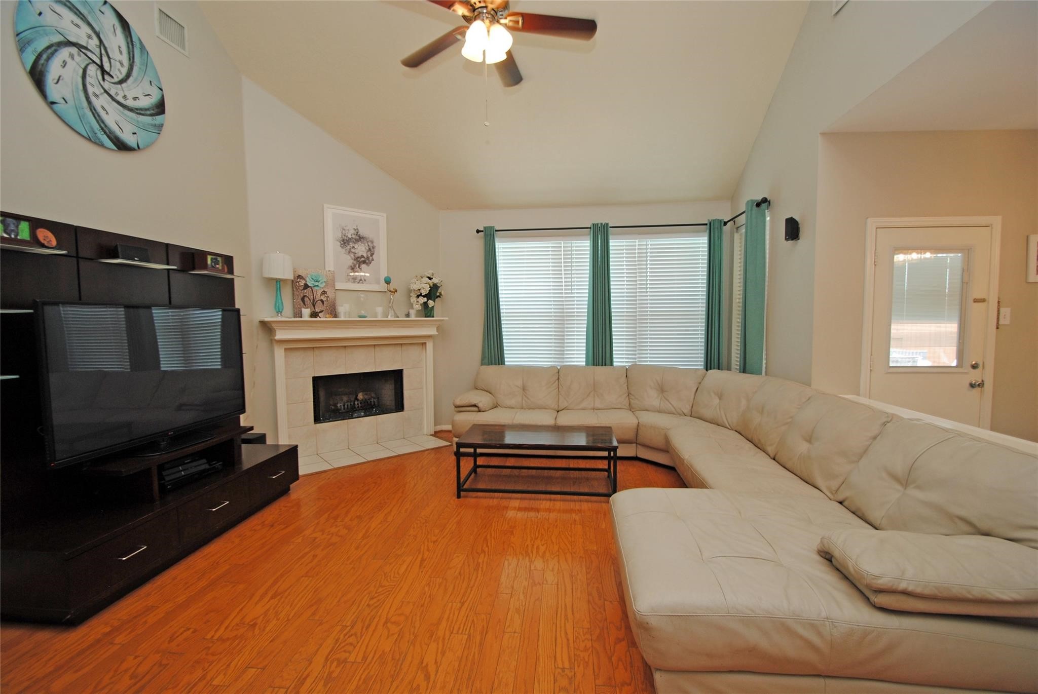 9723 Therrell Drive Property Photo 12