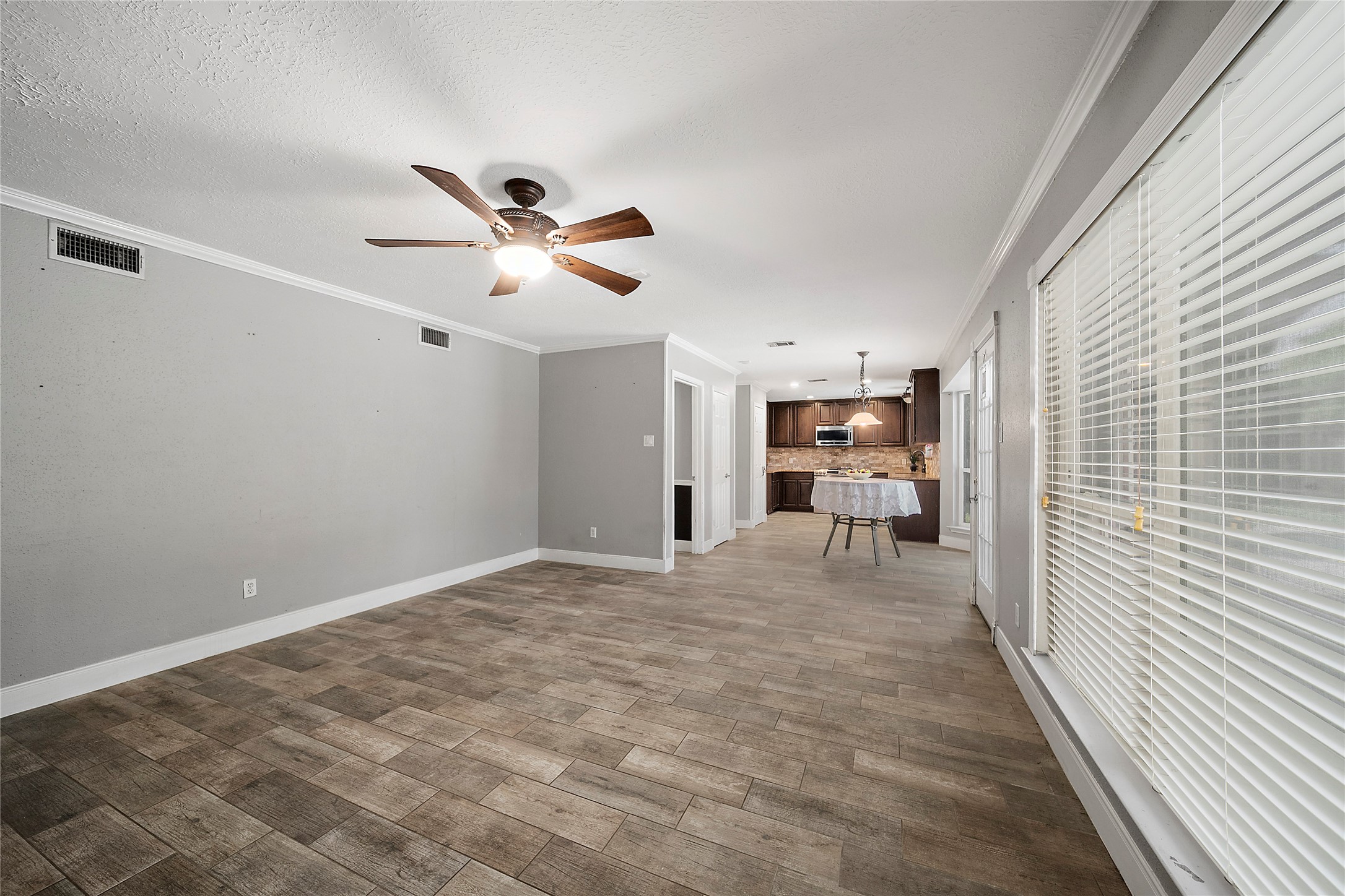 1801 Palo Duro Street Property Photo 9