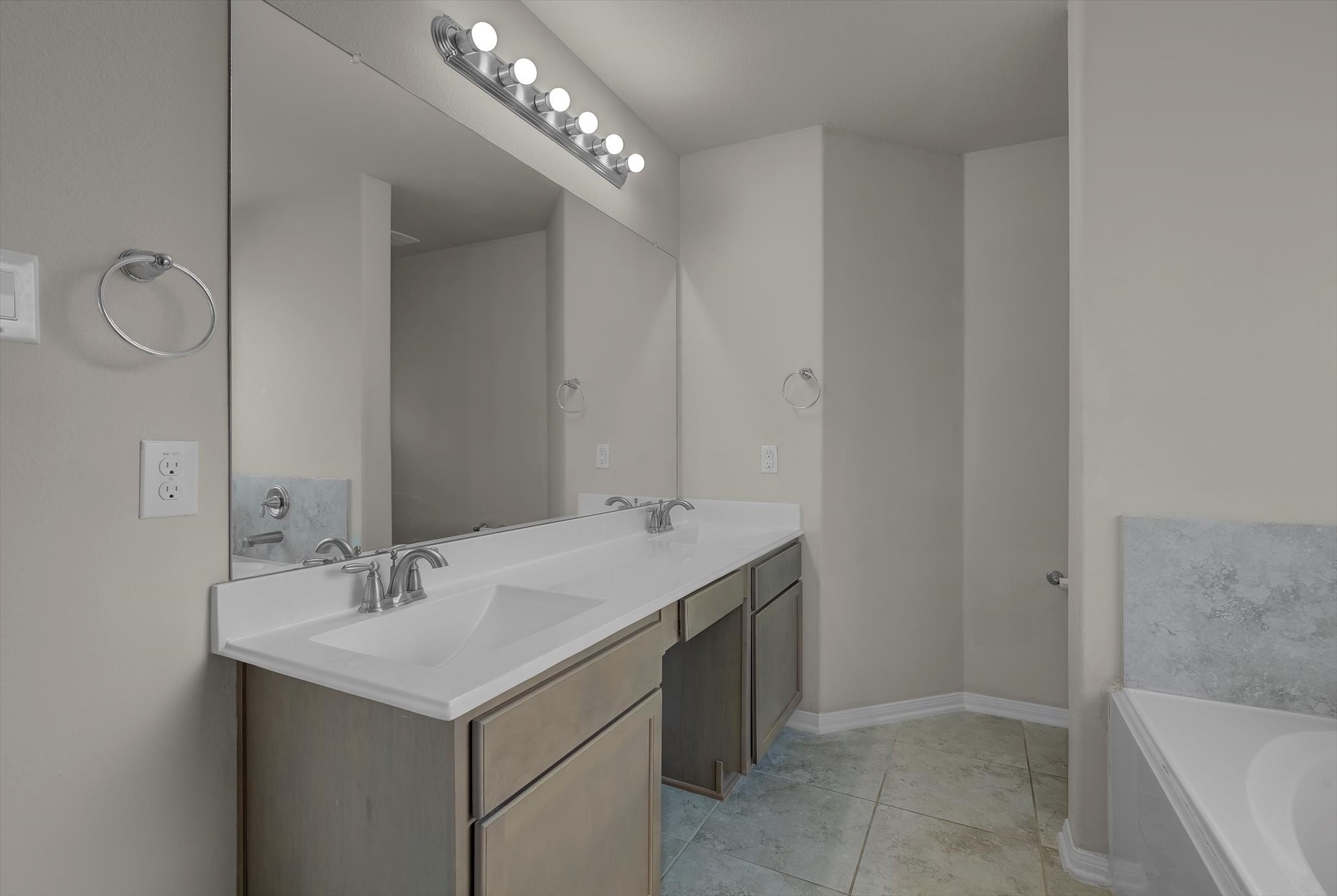 12411 King Olaf Drive Property Photo 22