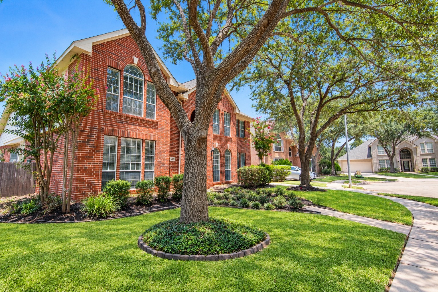 6503 Ashfield Place Court Property Photo 3