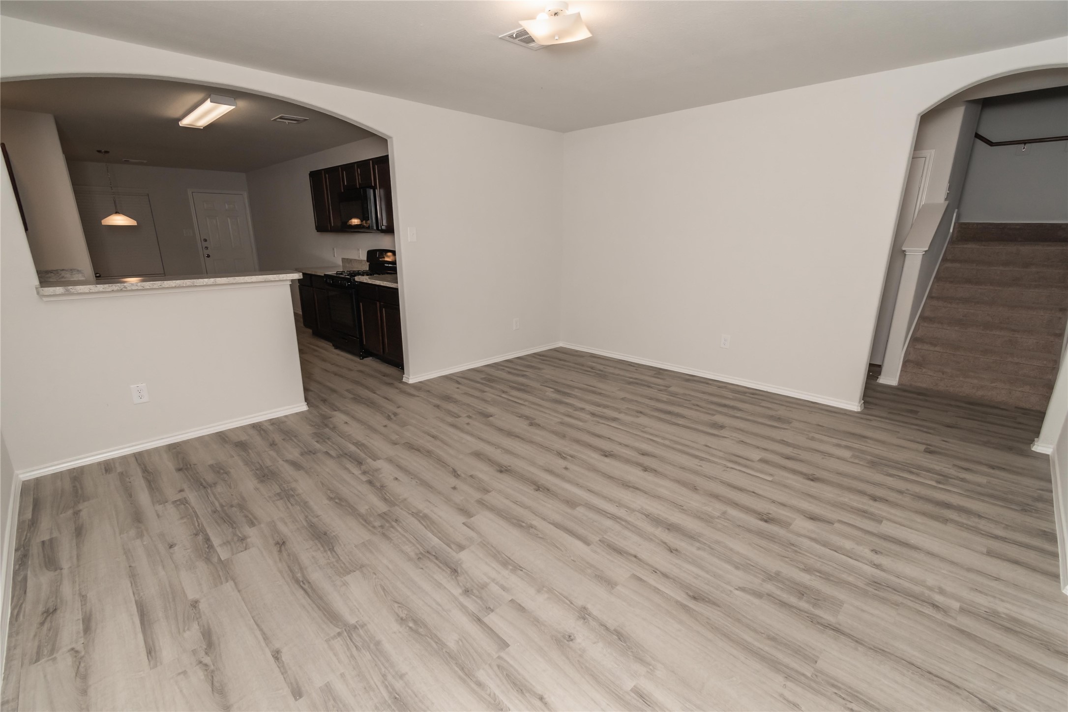3424 Cannon Court Property Photo 4