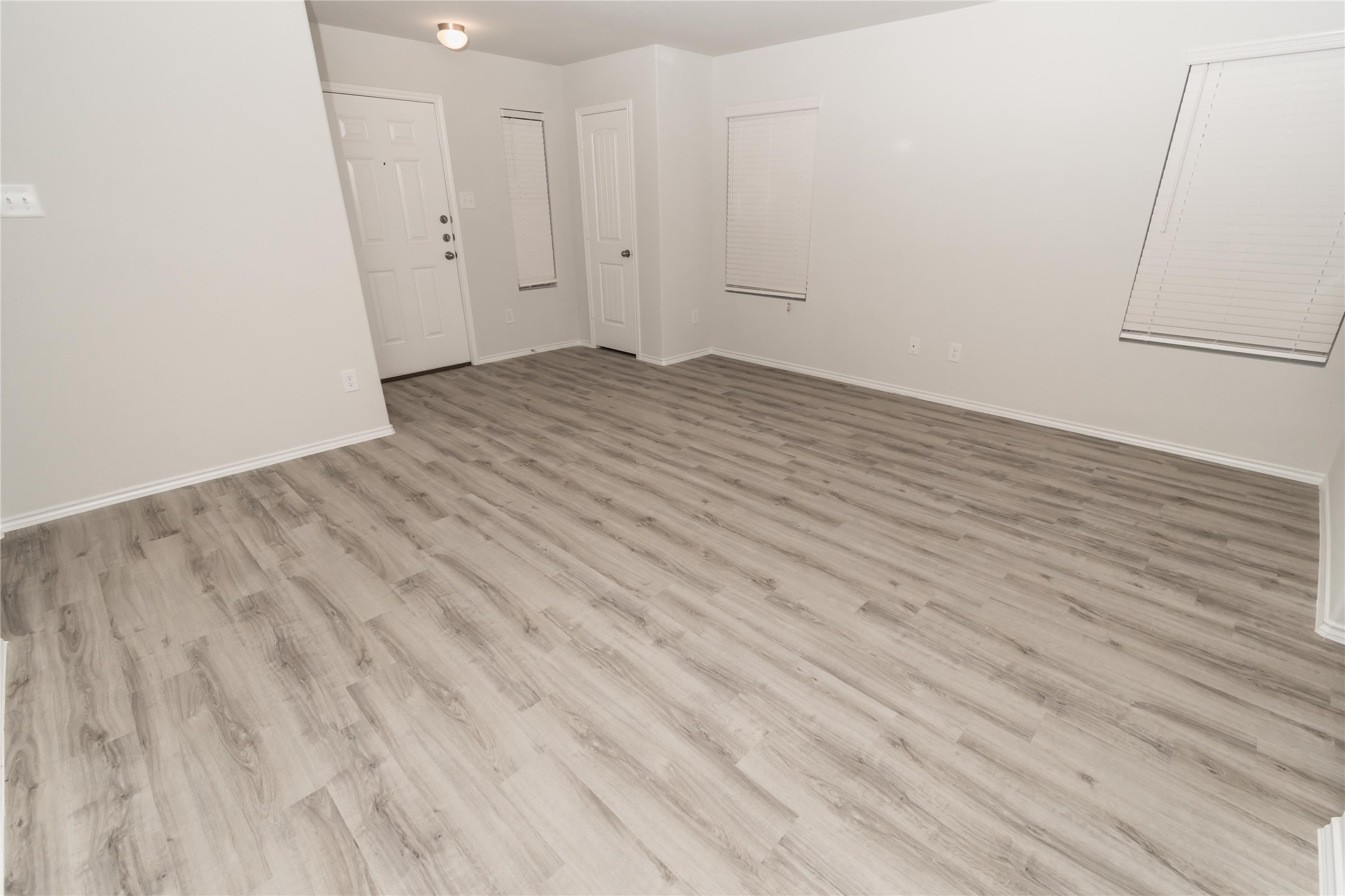 3424 Cannon Court Property Photo 6