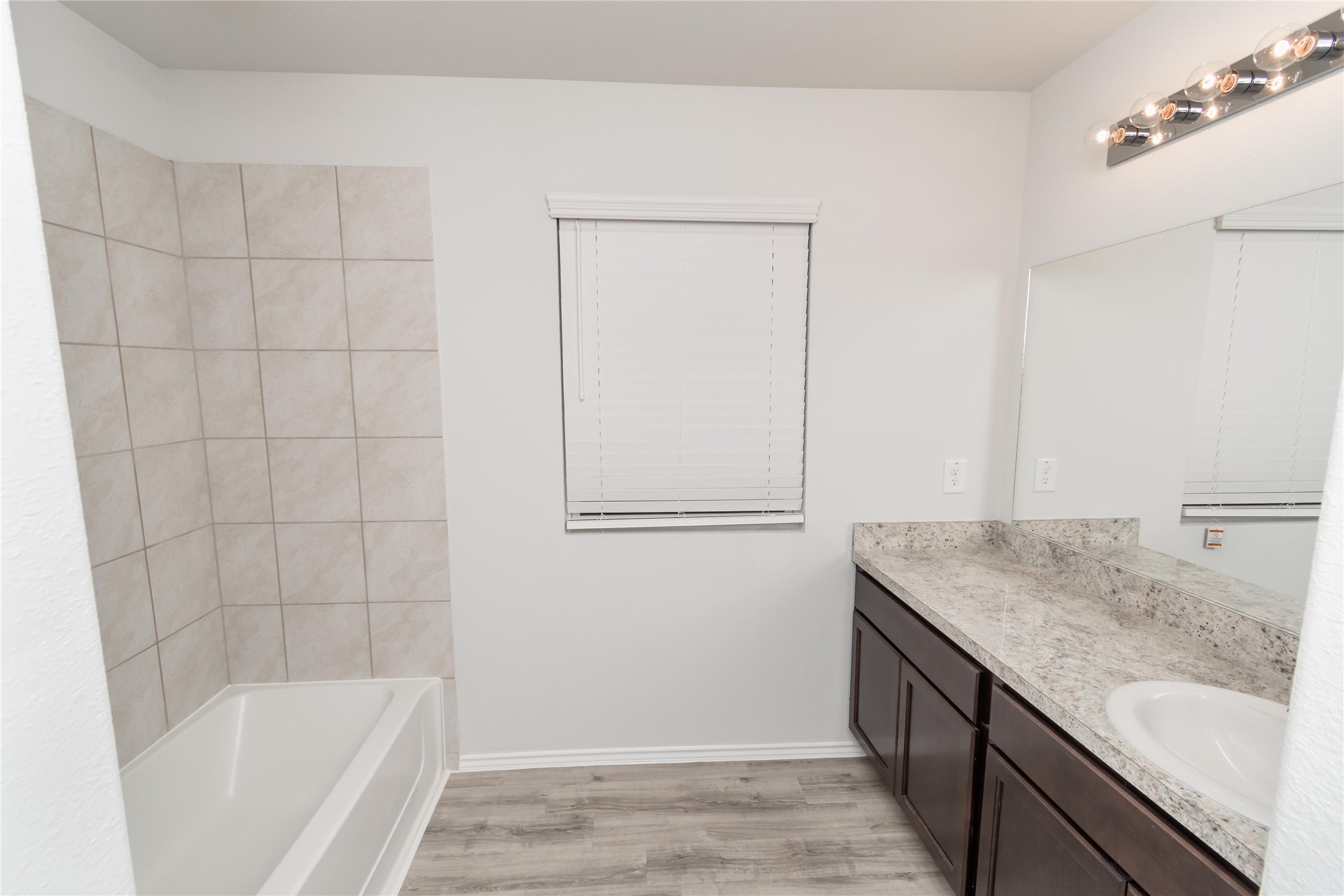 3424 Cannon Court Property Photo 8