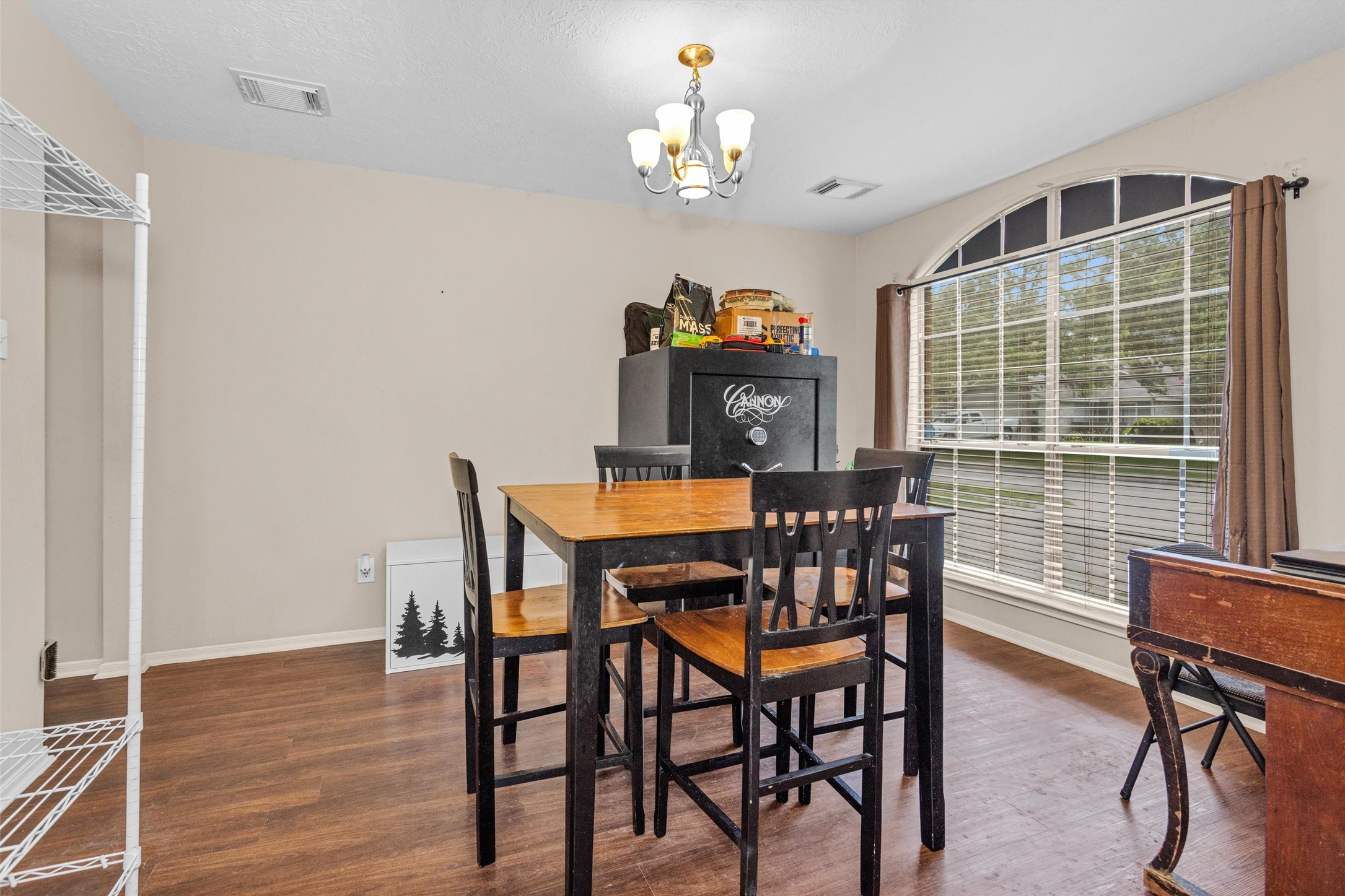 21618 Nottinghill Drive Property Photo 4