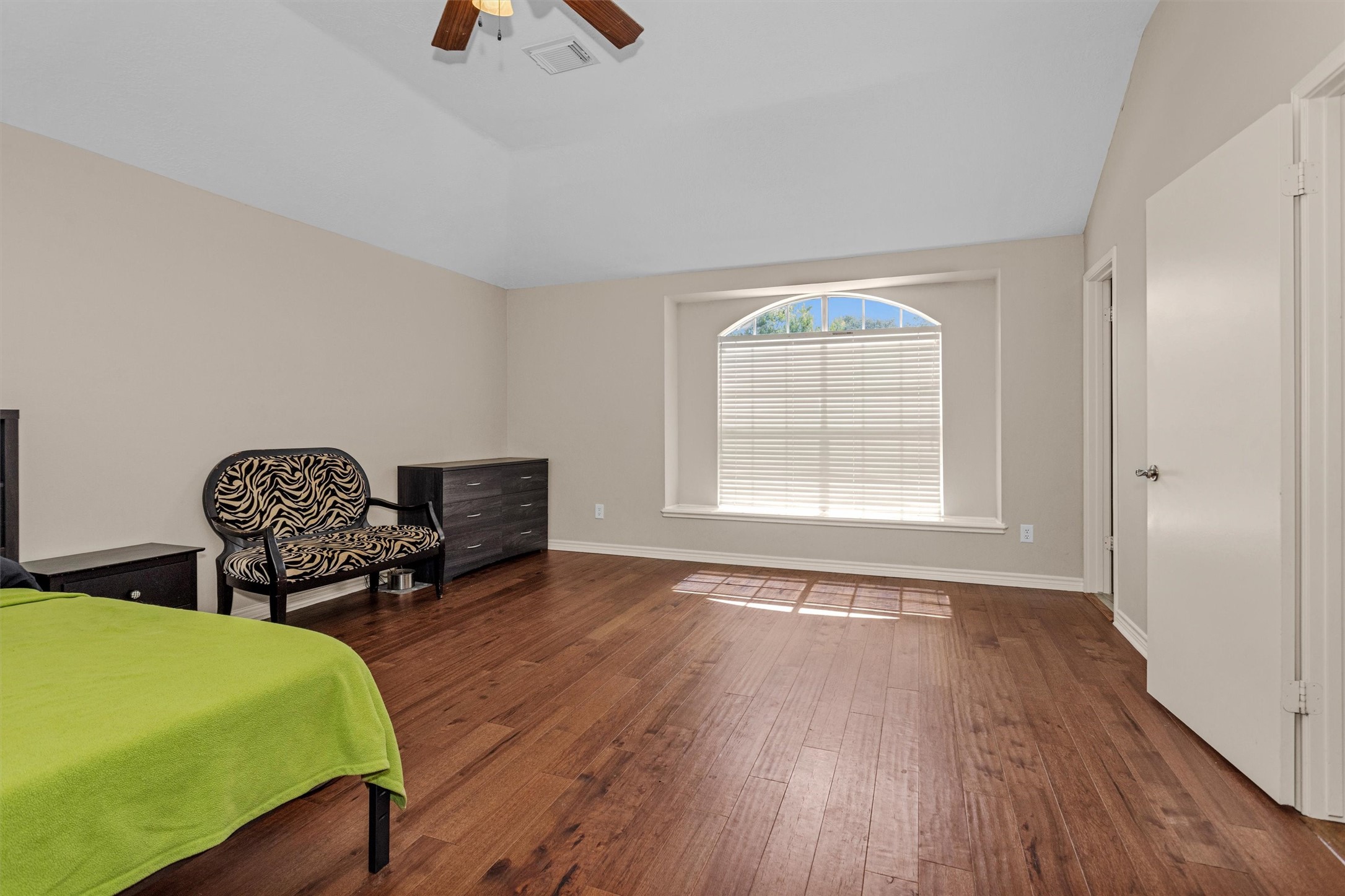 21618 Nottinghill Drive Property Photo 15