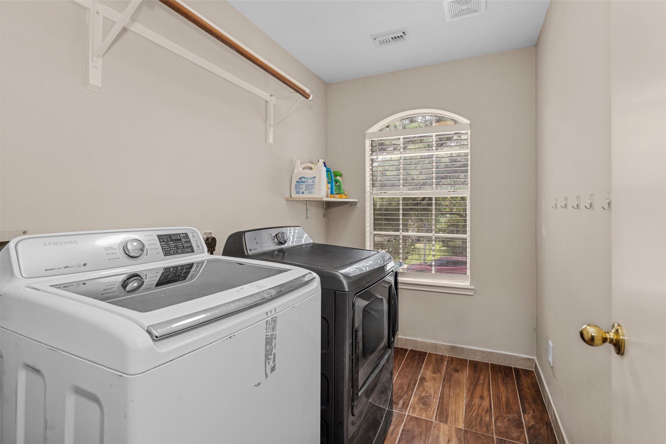 21618 Nottinghill Drive Property Photo 24