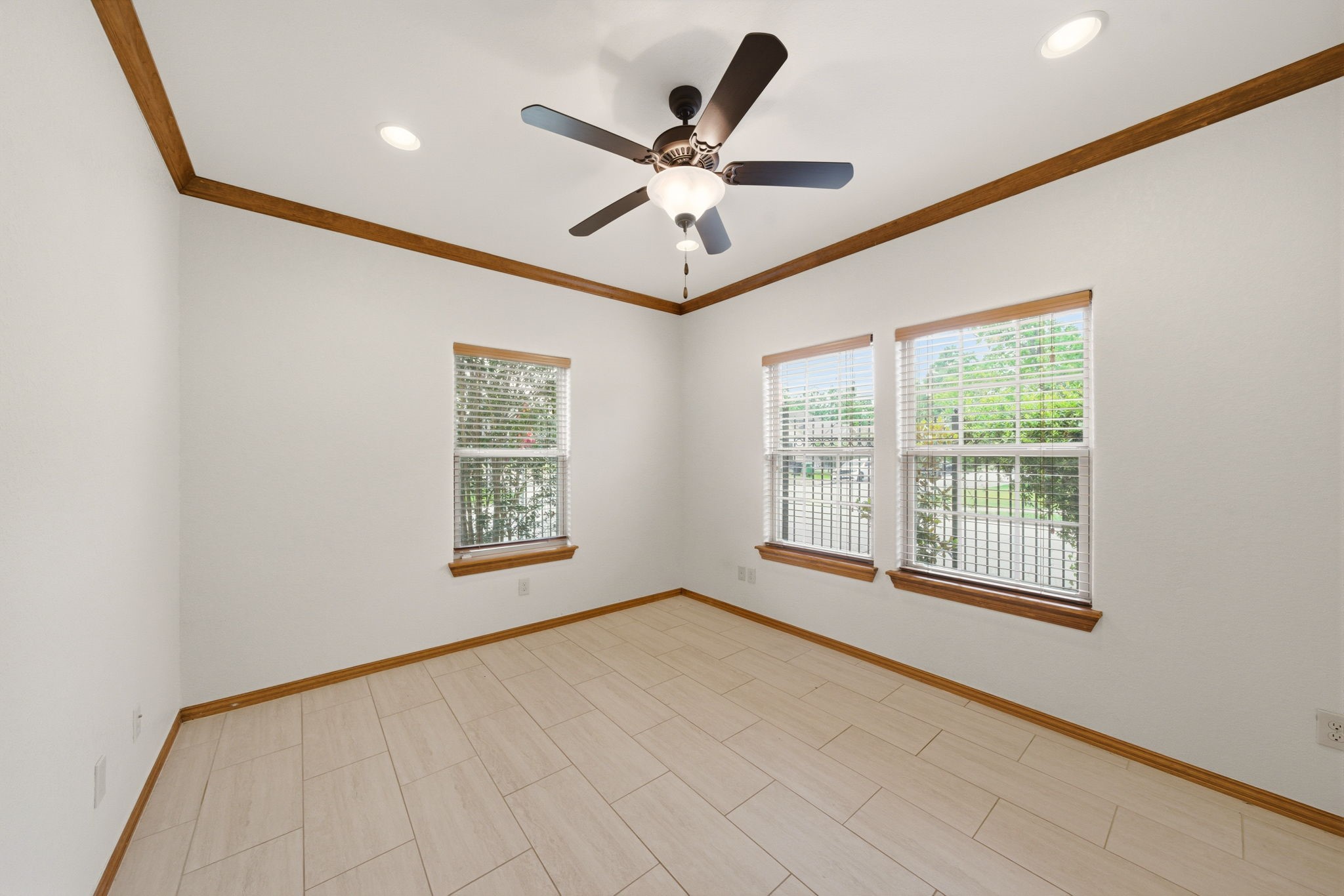 3231 Francis Street Property Photo 16