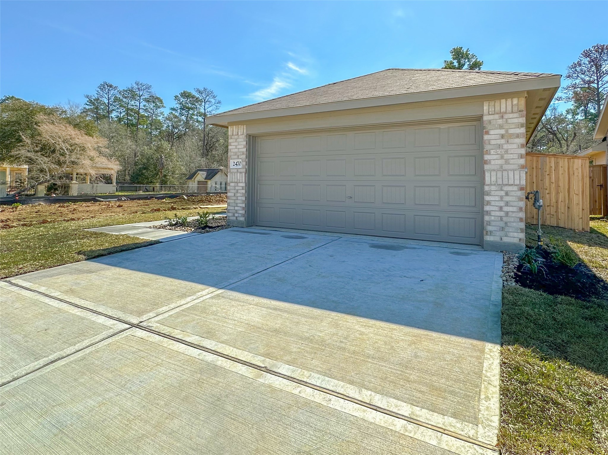2470 Ridge Oak Drive Property Photo 2