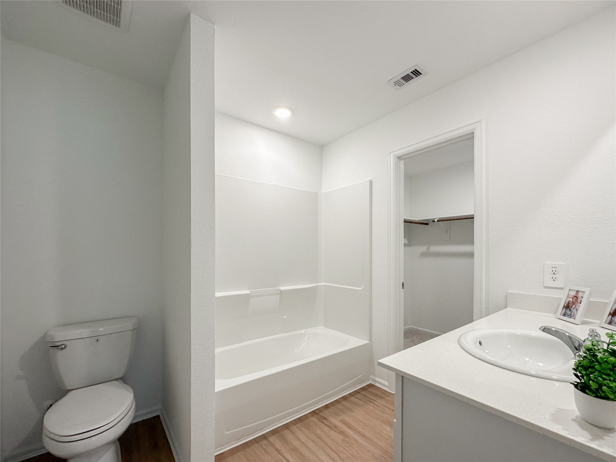 2470 Ridge Oak Drive Property Photo 11