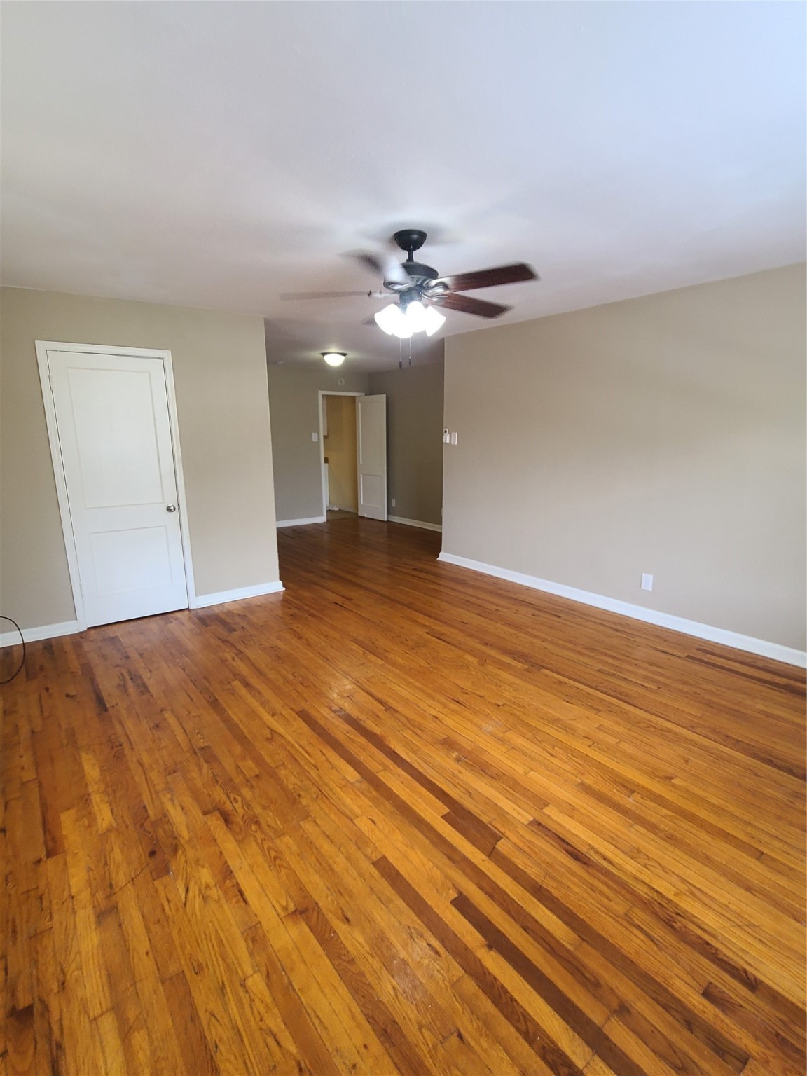 1434 Lawson Street 3 Property Photo 4