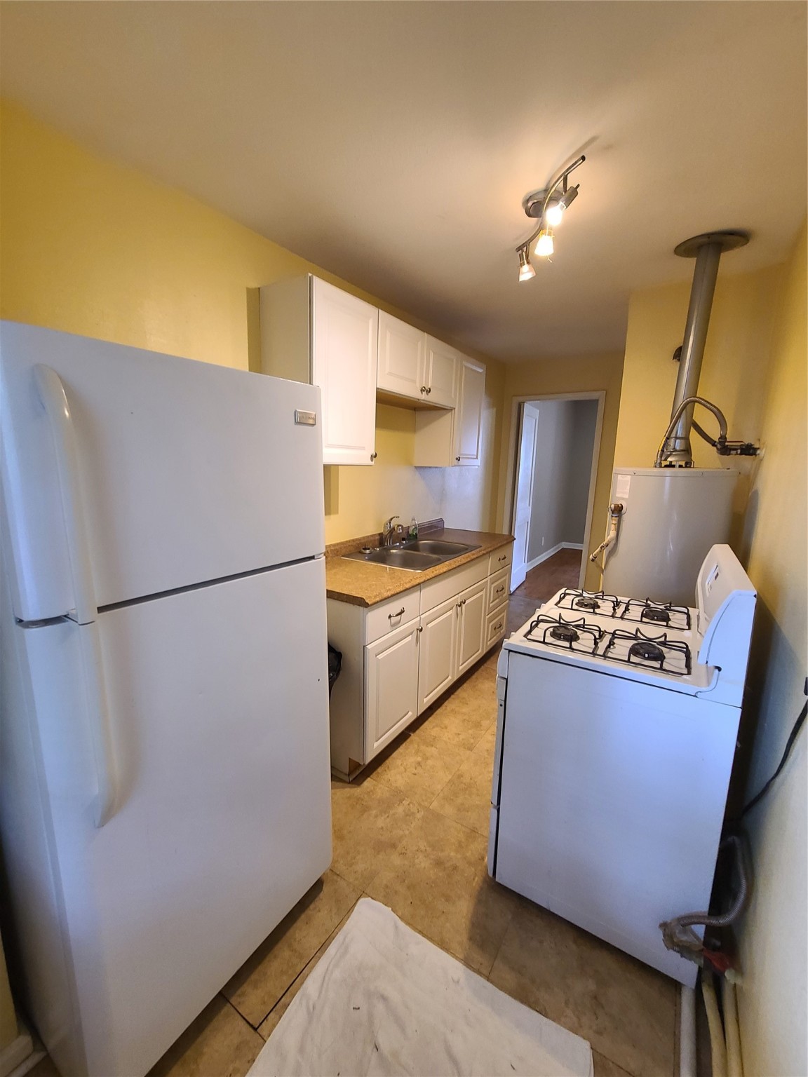 1434 Lawson Street 3 Property Photo 9