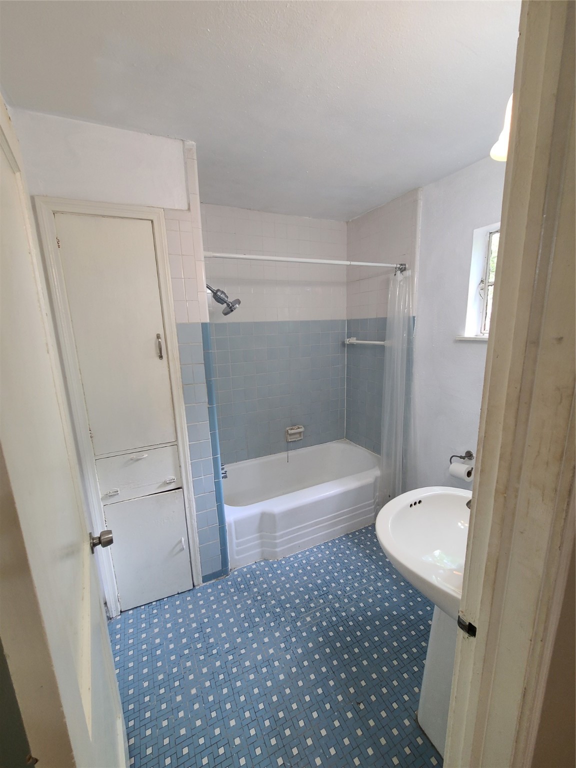 1434 Lawson Street 3 Property Photo 18