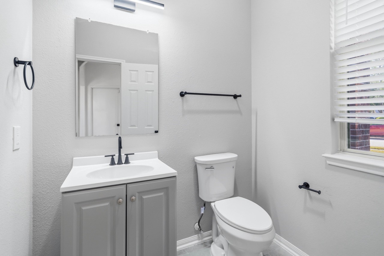 3246 Keithwood Circle W Property Photo 15