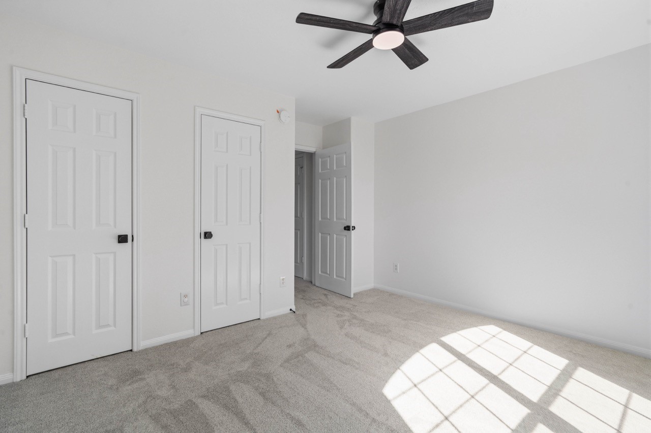 3246 Keithwood Circle W Property Photo 23