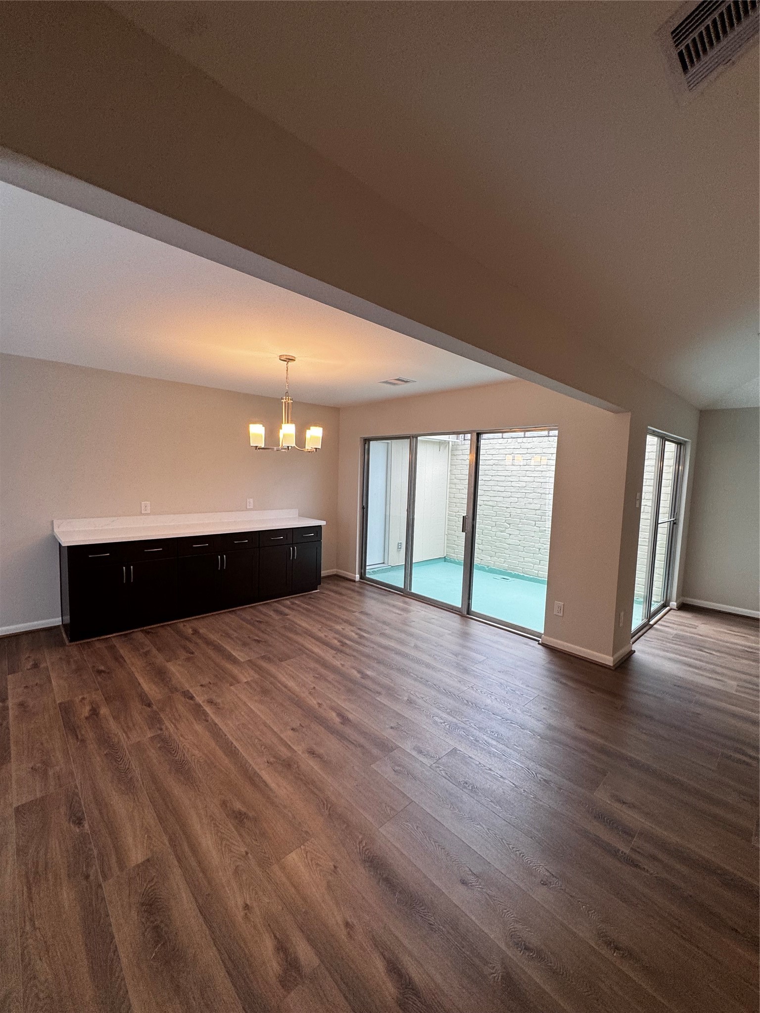 8807 Belle Glen Drive Property Photo 7